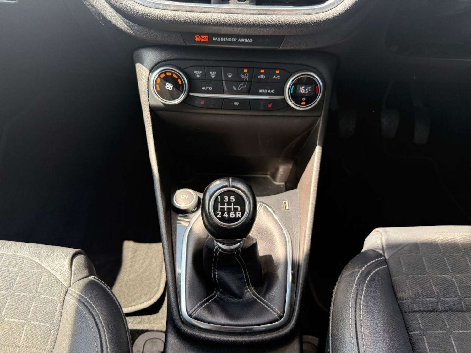 Vehicle 33