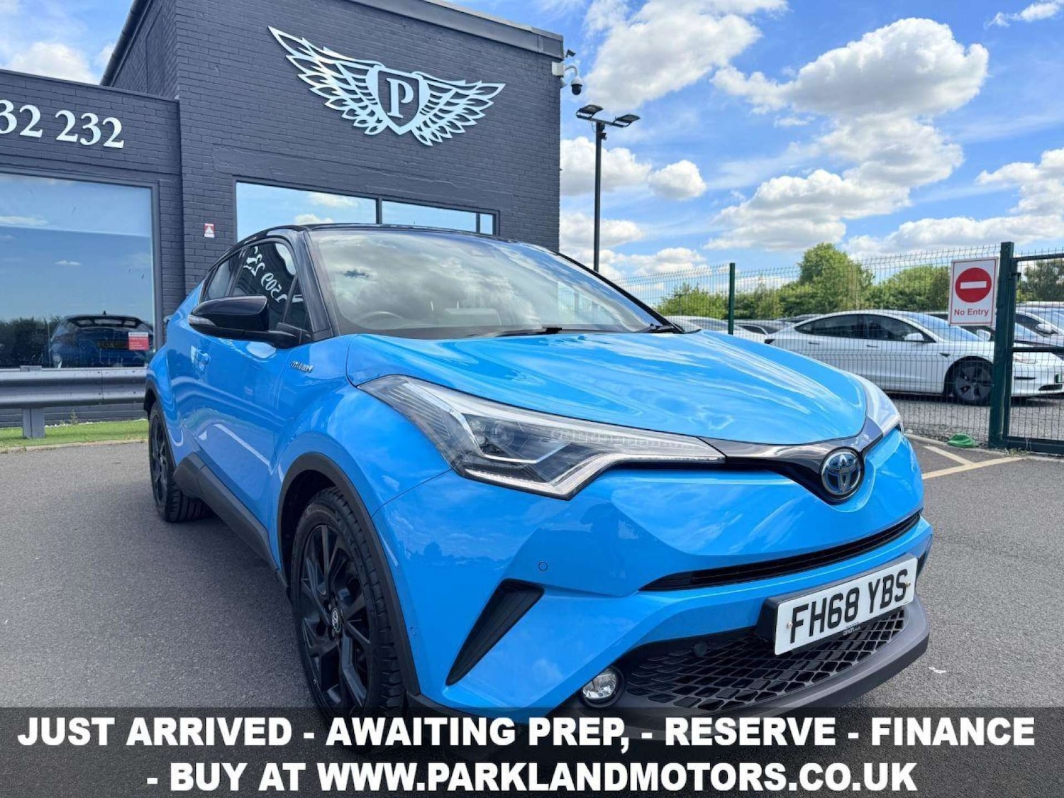 Used Toyota C-HR 2019 for sale - 76065842: Photo 1