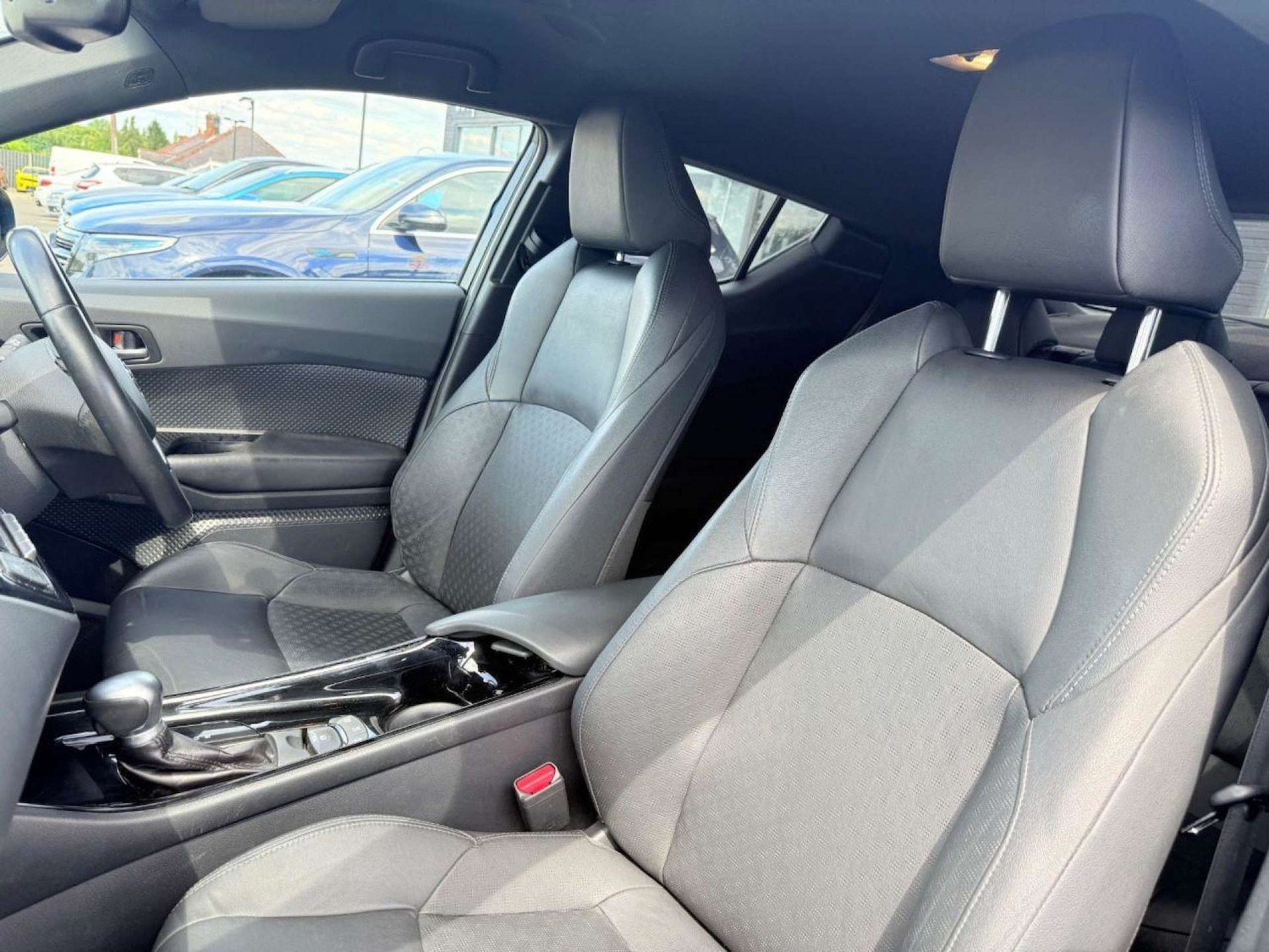 Used Toyota C-HR 2019 for sale - 76065842: Photo 16