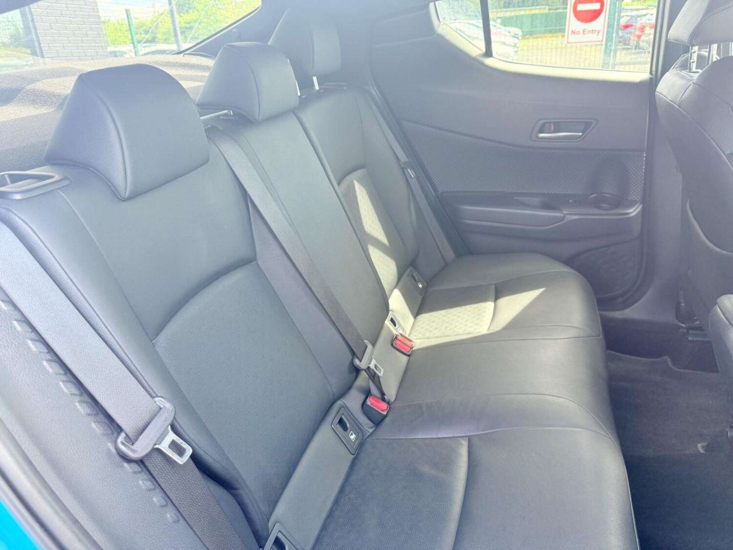 Used Toyota C-HR 2019 for sale - 76065842: Photo 18