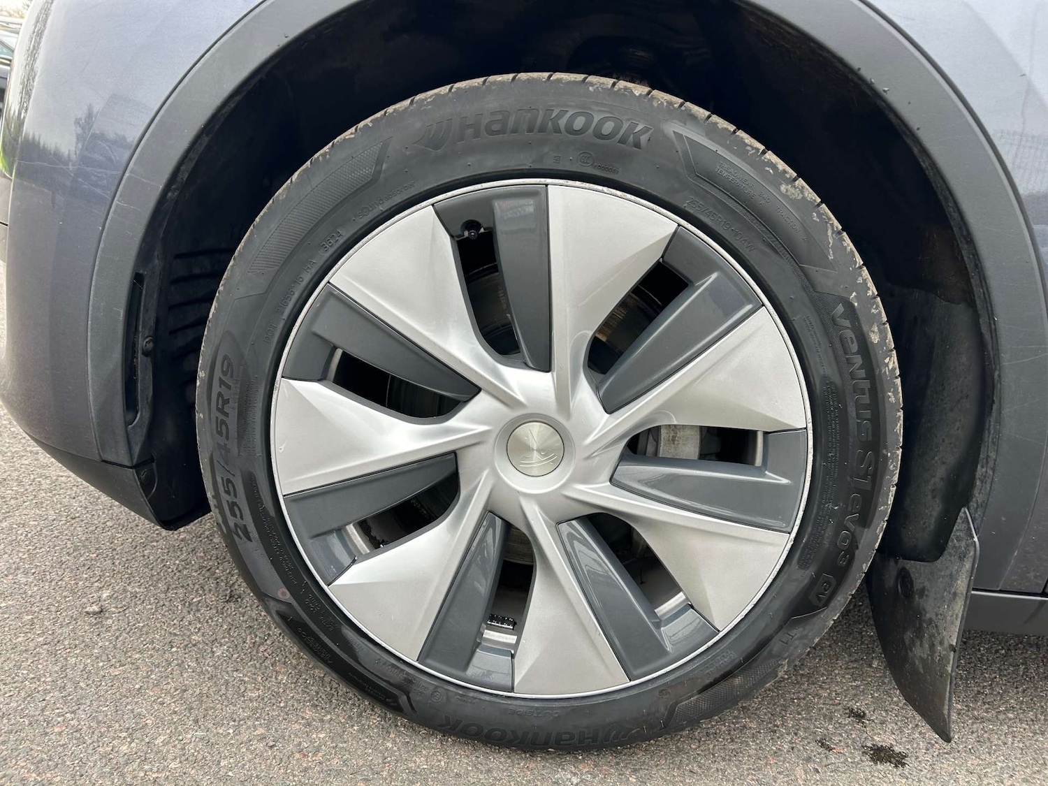 Used Tesla Model Y 2023 for sale - 75966391: Photo 12