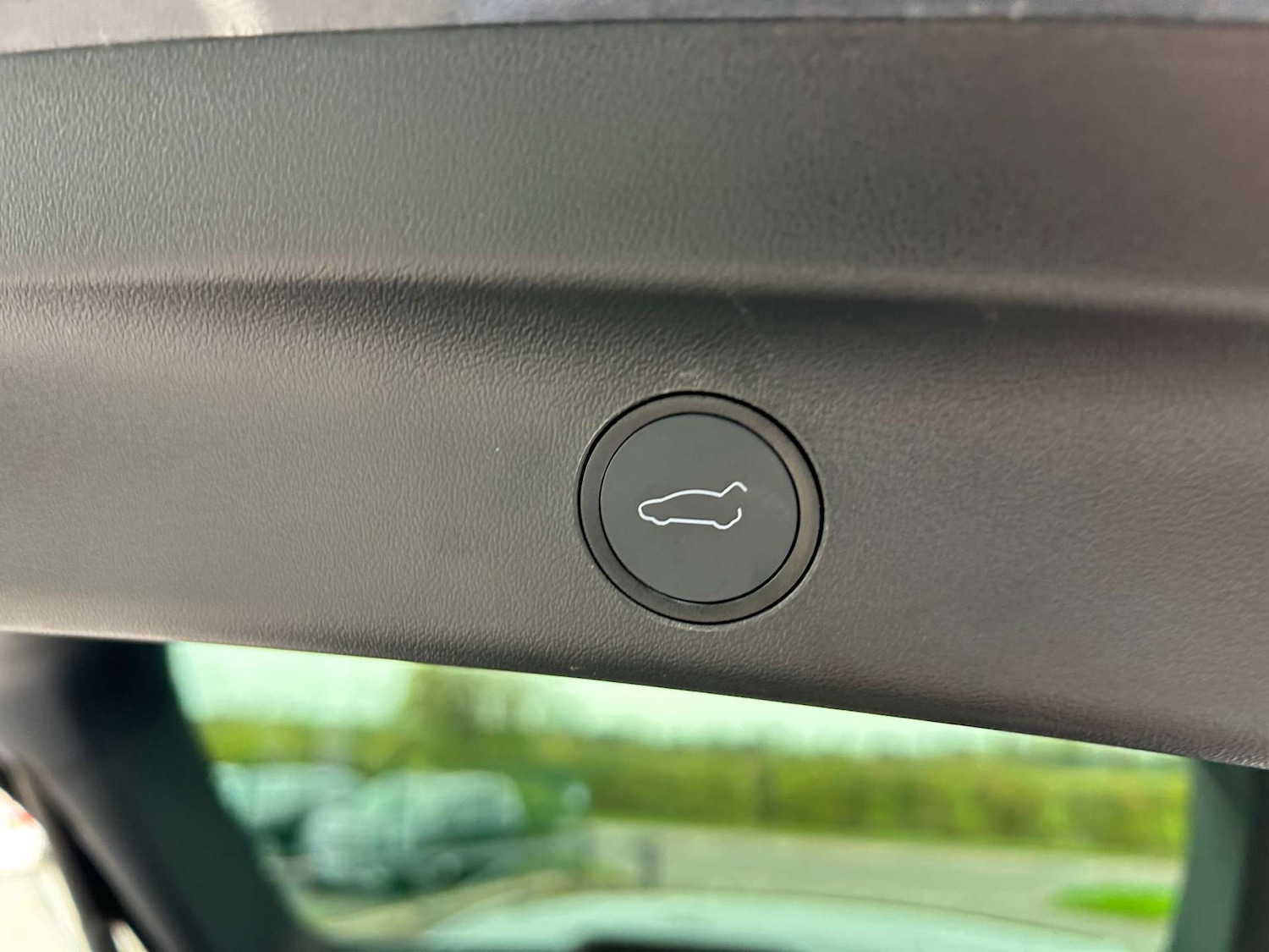 Used Tesla Model Y 2023 for sale - 75966391: Photo 23