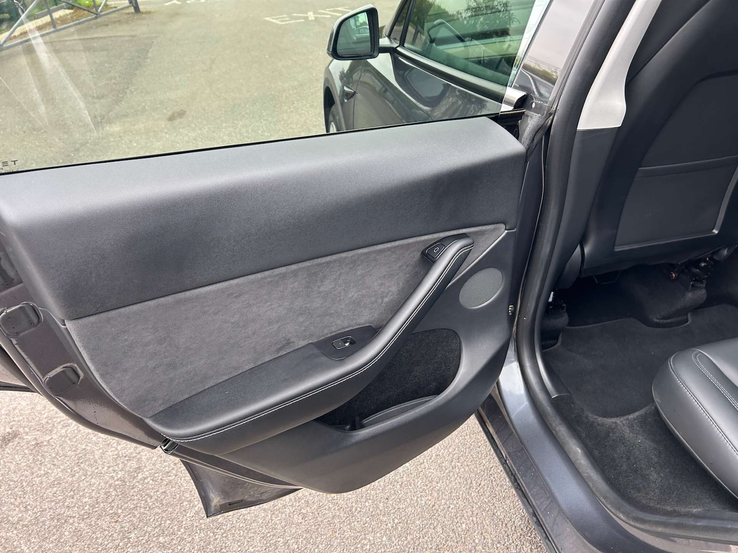 Used Tesla Model Y 2023 for sale - 75966391: Photo 29