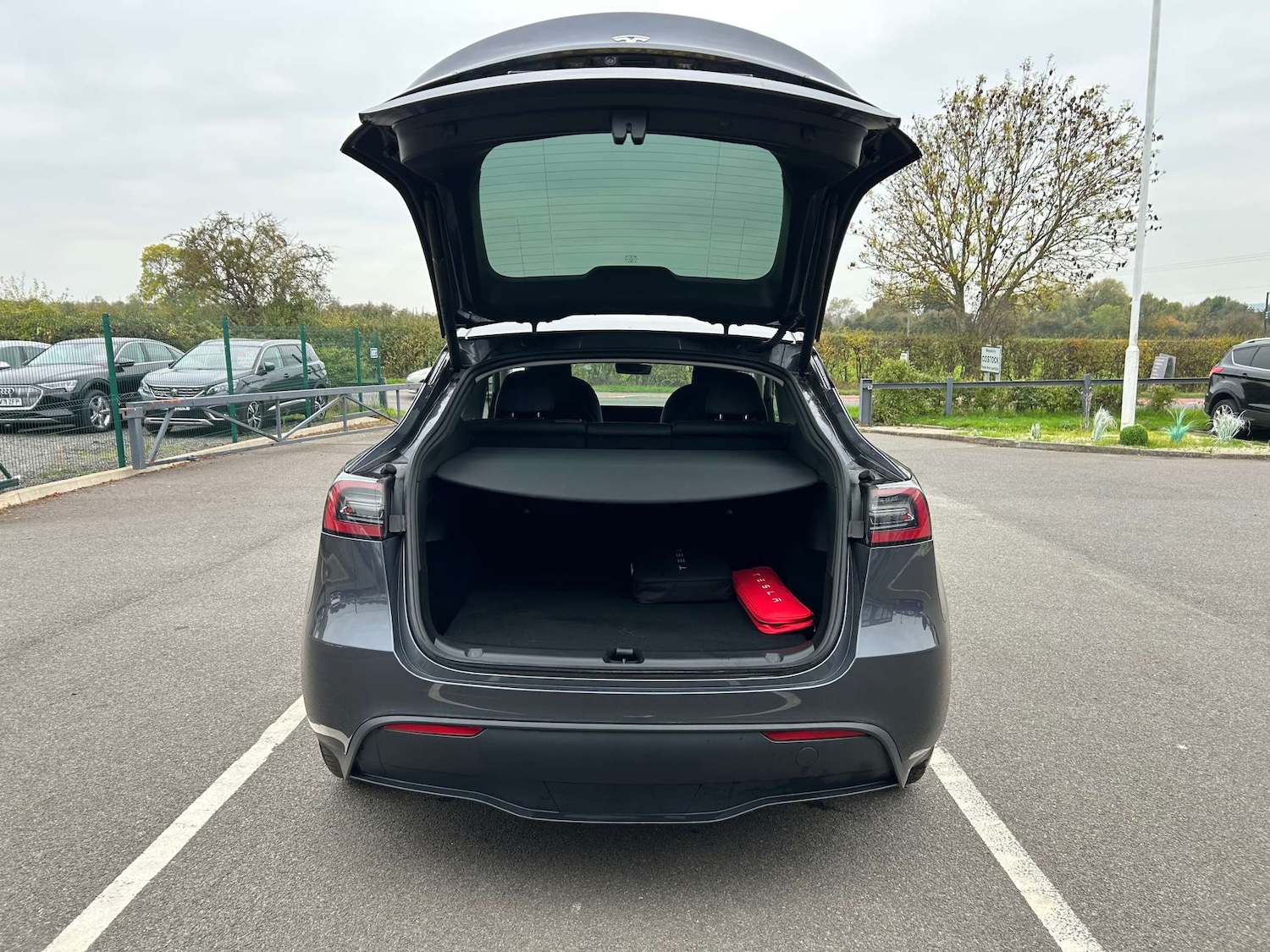 Used Tesla Model Y 2023 for sale - 75966391: Photo 31