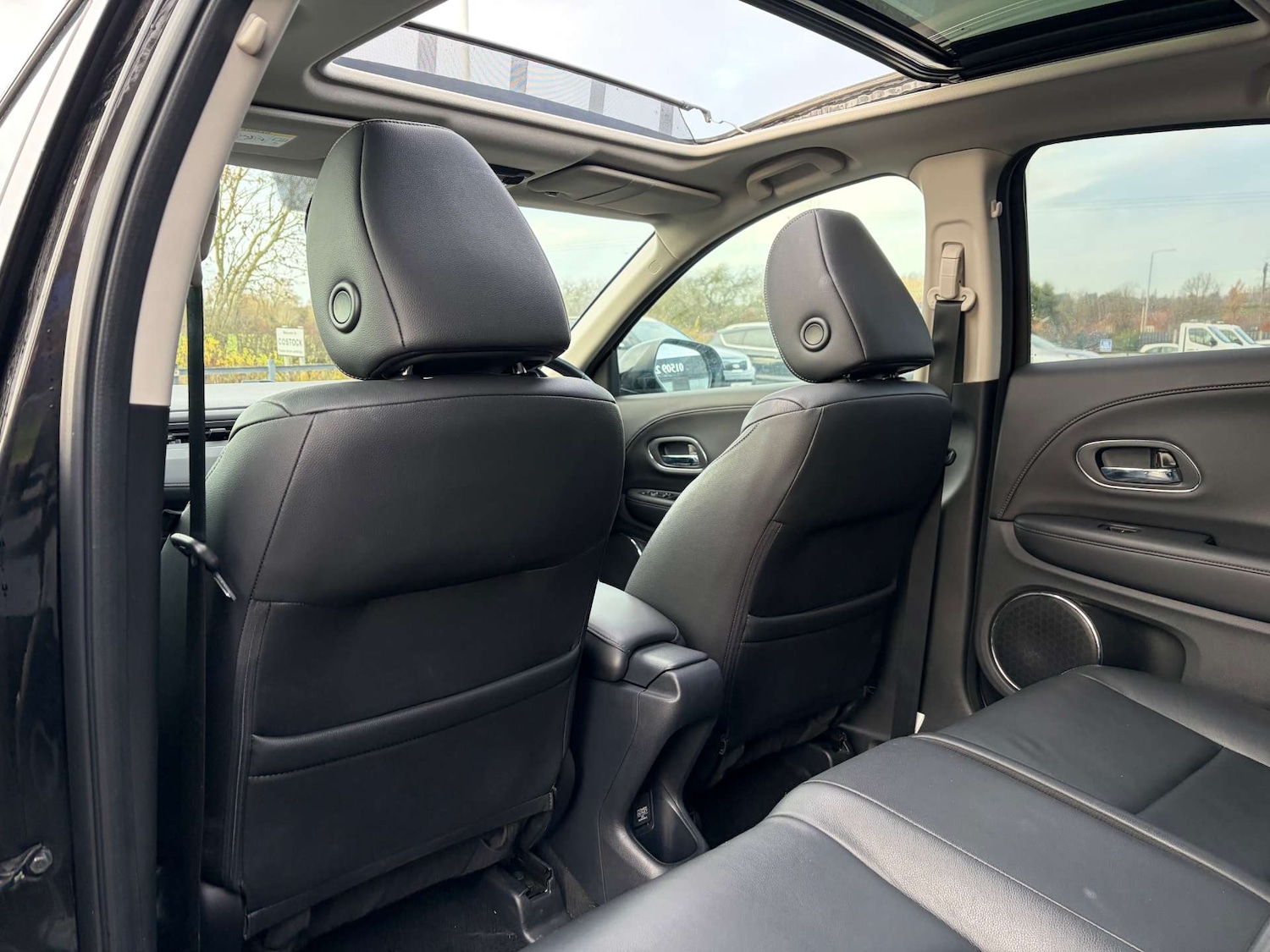 Used Honda HR-V 2018 for sale - 76846923: Photo 19