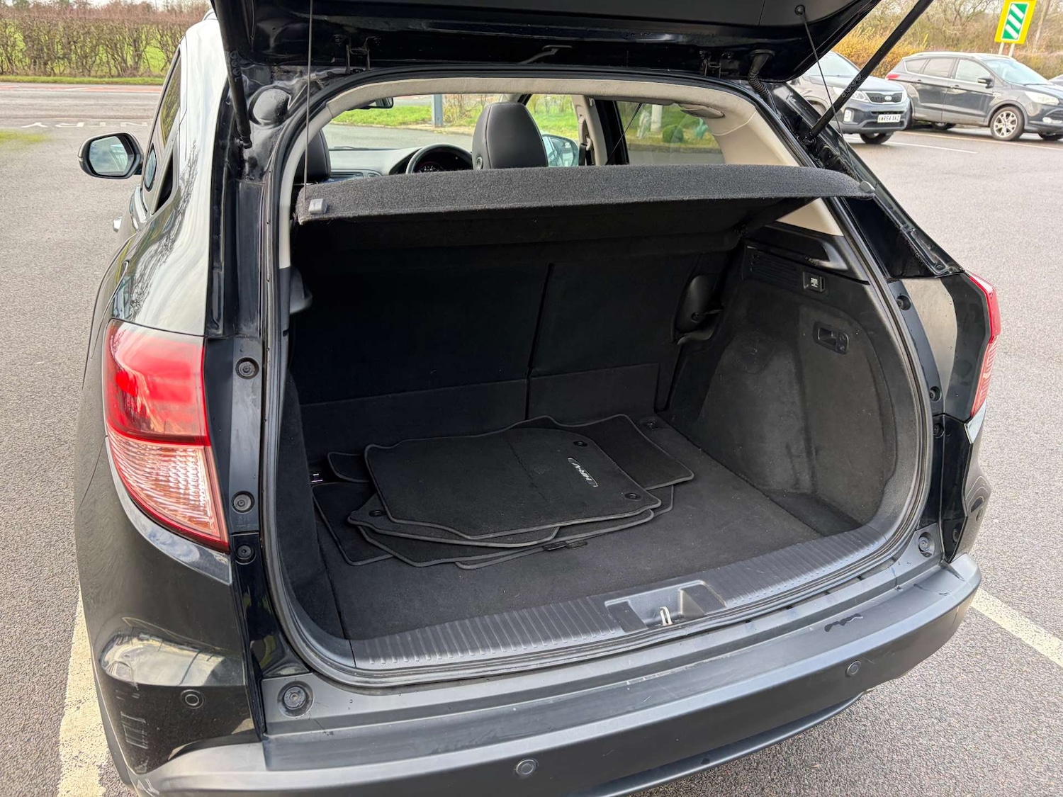 Used Honda HR-V 2018 for sale - 76846923: Photo 24