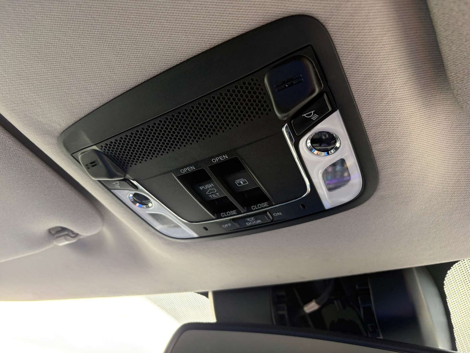 Used Honda HR-V 2018 for sale - 76846923: Photo 41