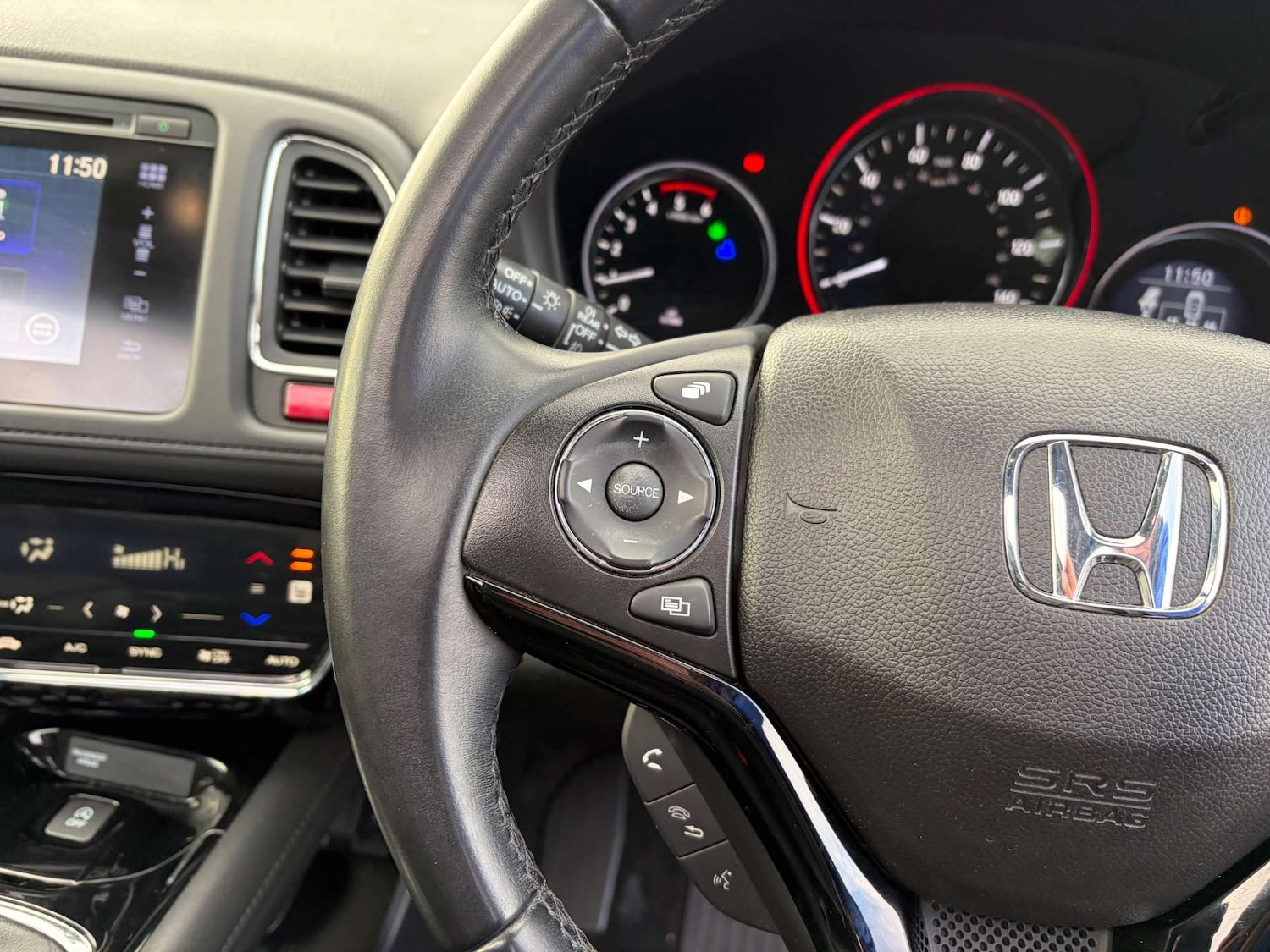 Used Honda HR-V 2018 for sale - 76846923: Photo 44