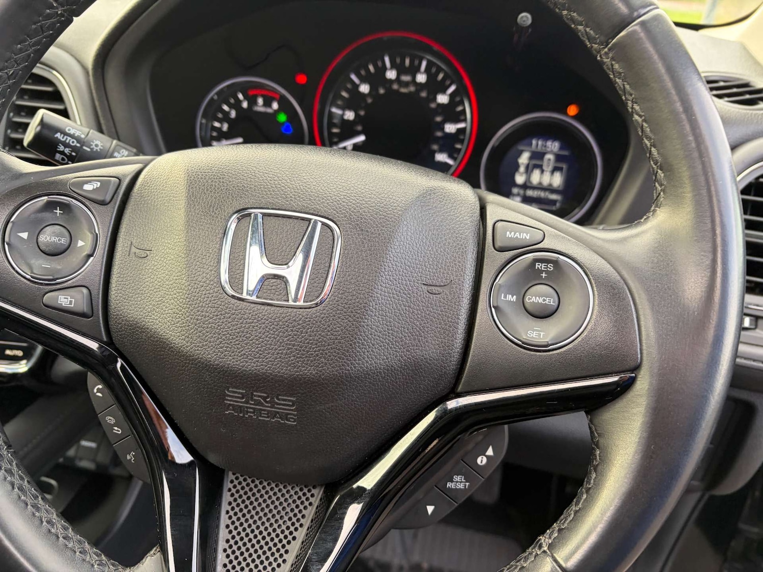 Used Honda HR-V 2018 for sale - 76846923: Photo 46