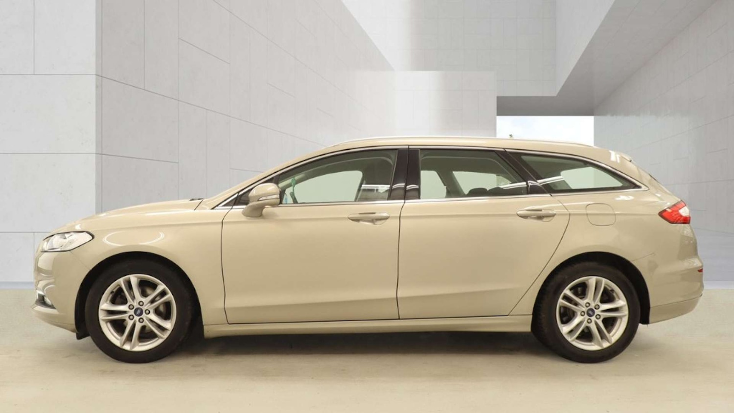 Used Ford Mondeo 2016 for sale - 78211844: Photo 7