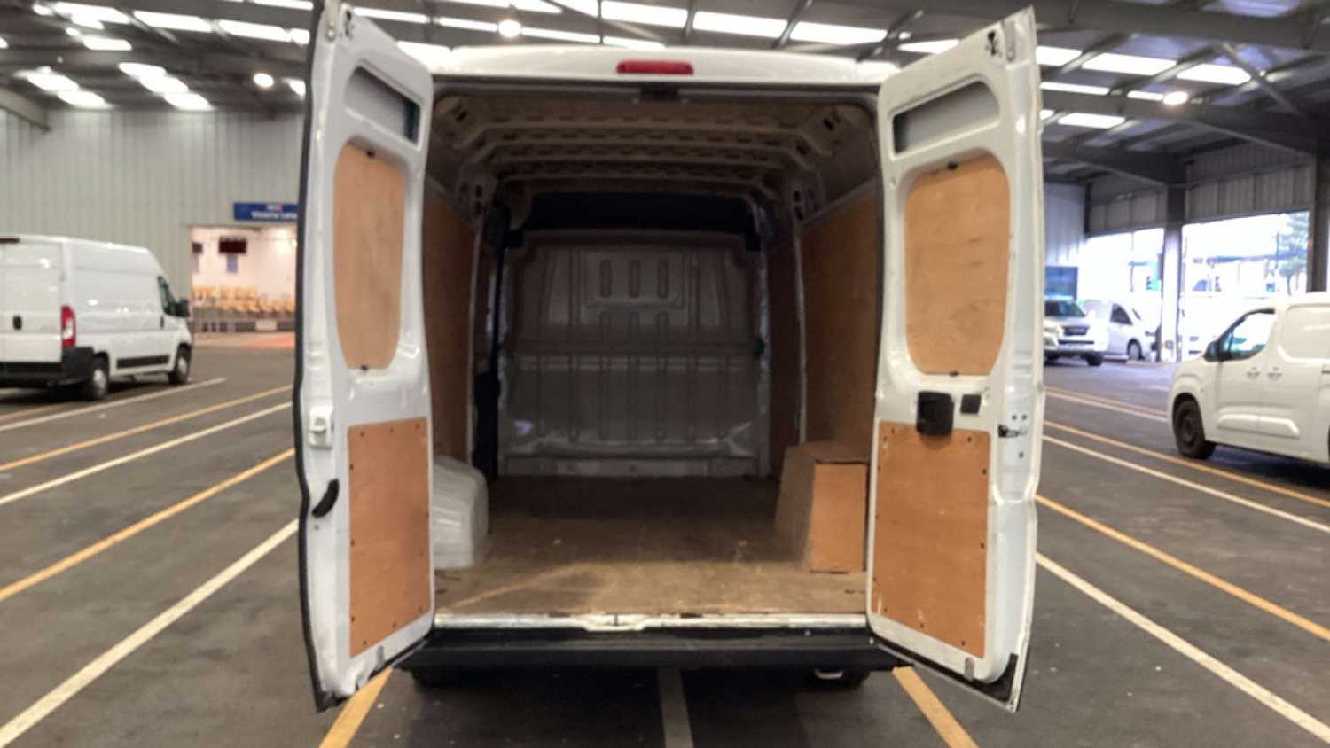 Used Vauxhall Movano 2023 for sale - 77551266: Photo 8