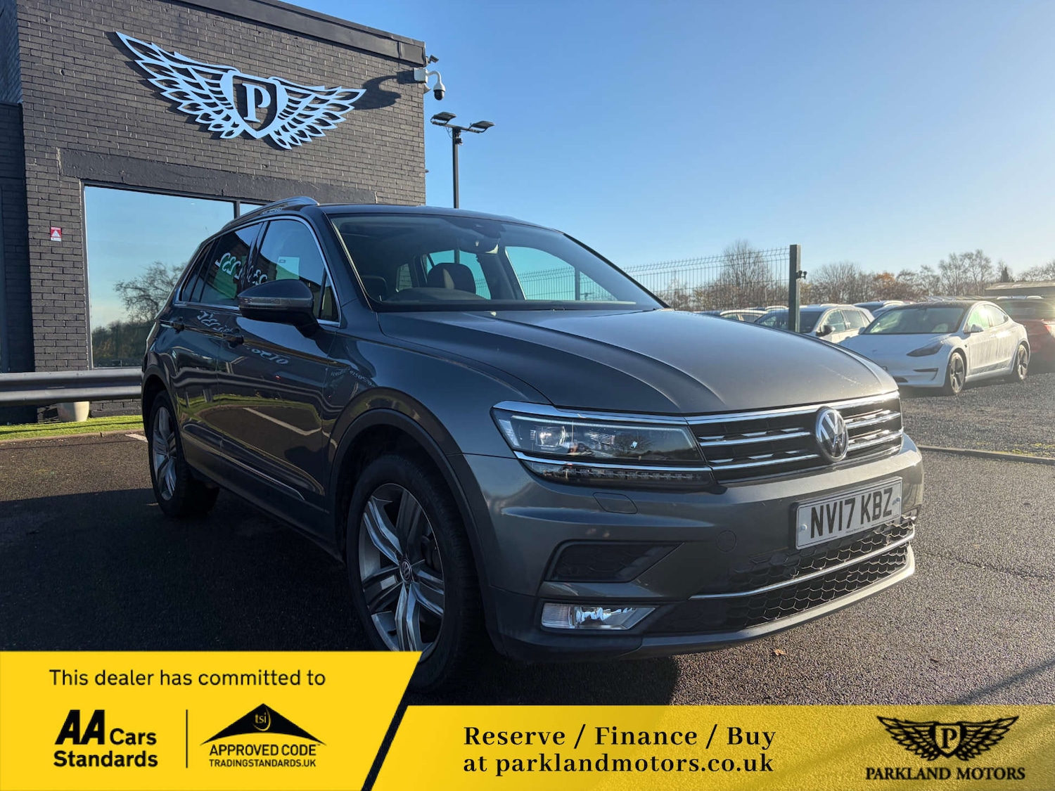 Used Volkswagen Tiguan 2017 for sale - 76404396: Photo 1