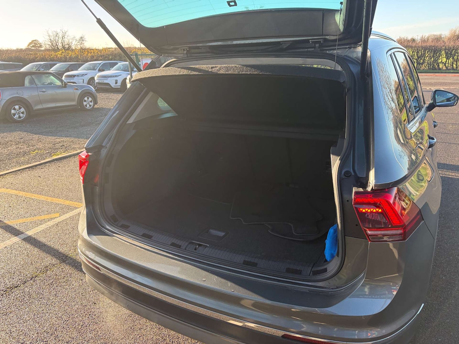 Used Volkswagen Tiguan 2017 for sale - 76404396: Photo 25