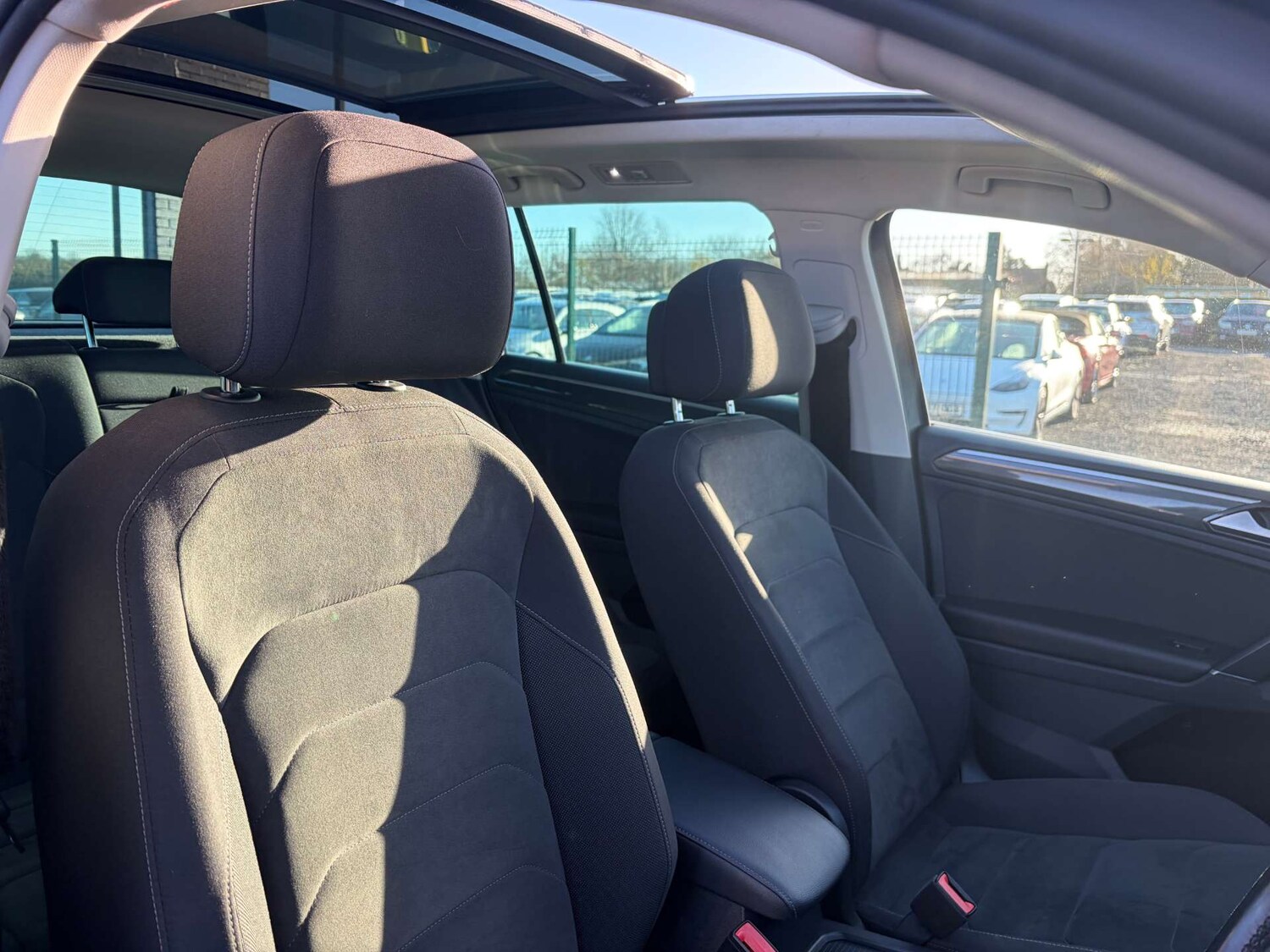 Used Volkswagen Tiguan 2017 for sale - 76404396: Photo 38