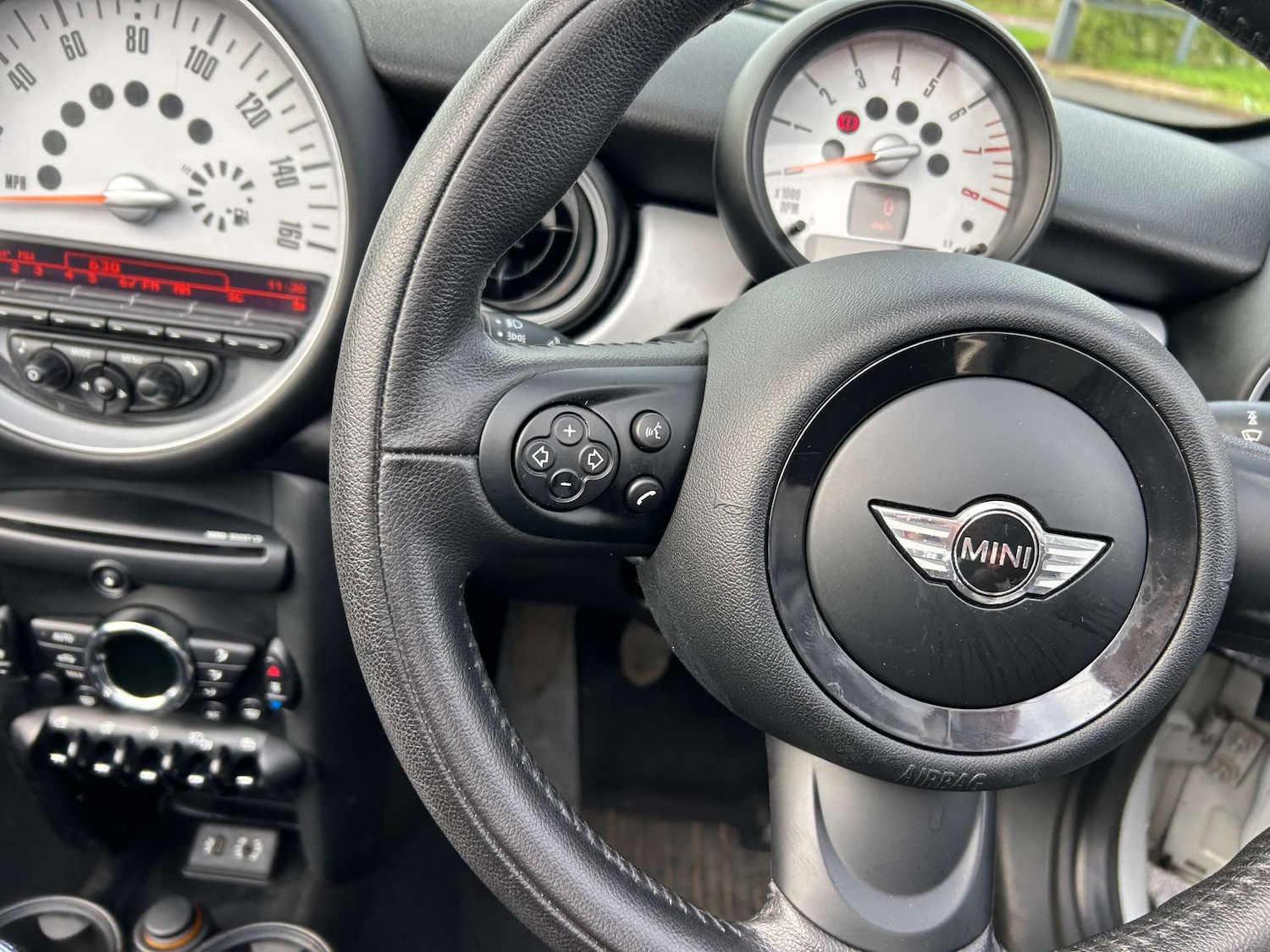 Used MINI Convertible 2014 for sale - 76352633: Photo 24