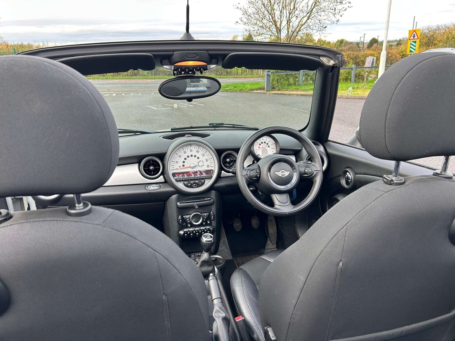 Used MINI Convertible 2014 for sale - 76352633: Photo 32