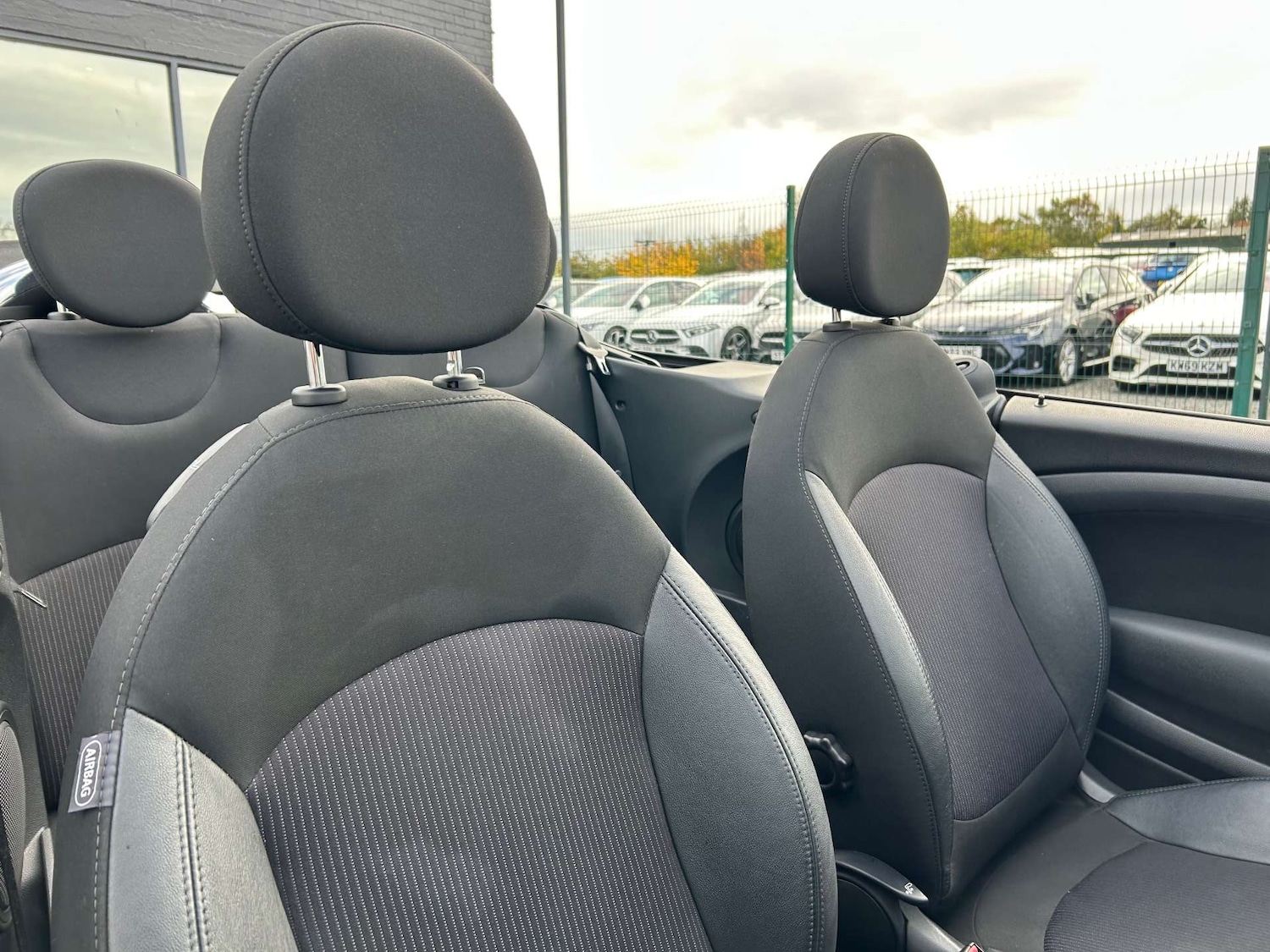 Used MINI Convertible 2014 for sale - 76352633: Photo 34