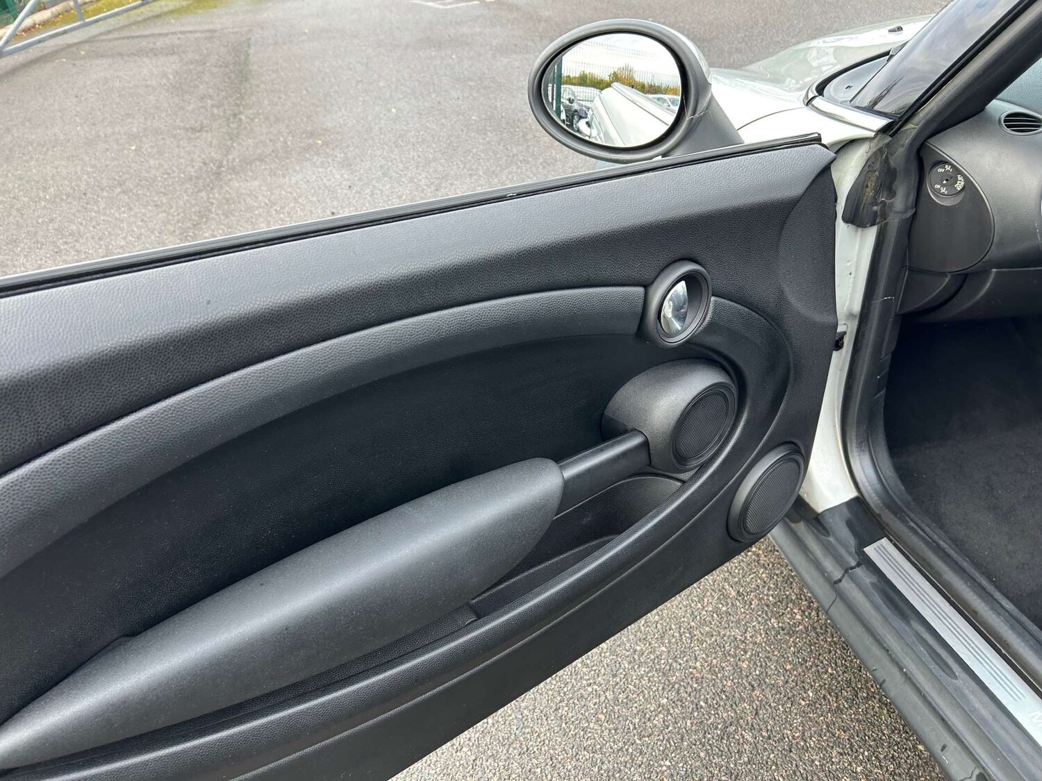 Used MINI Convertible 2014 for sale - 76352633: Photo 48