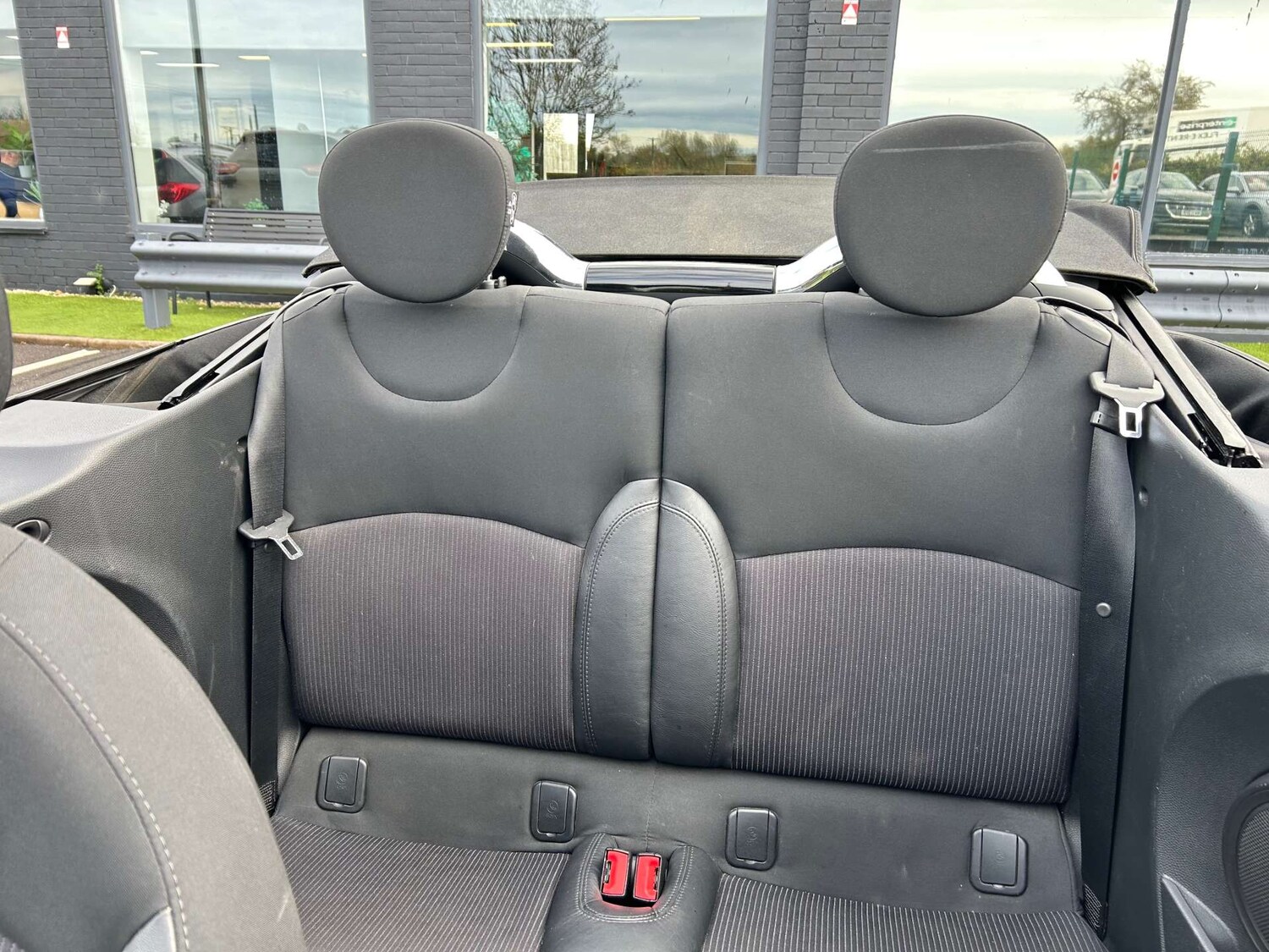 Used MINI Convertible 2014 for sale - 76352633: Photo 50