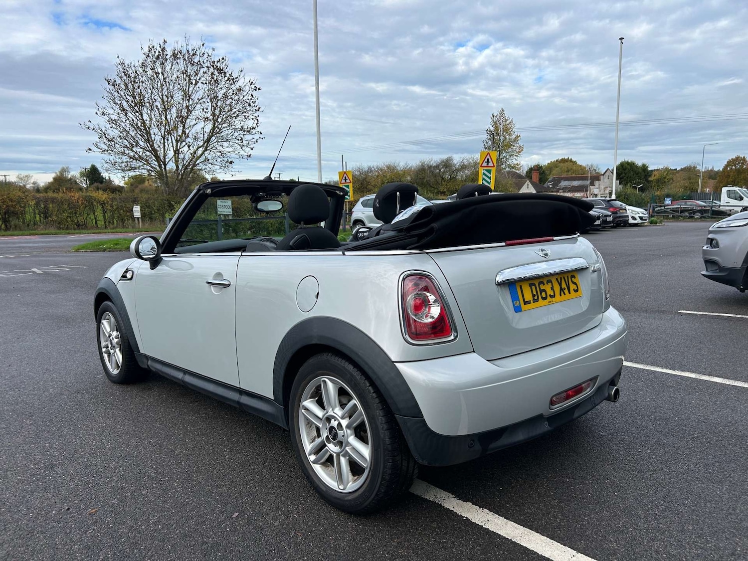 Used MINI Convertible 2014 for sale - 76352633: Photo 6
