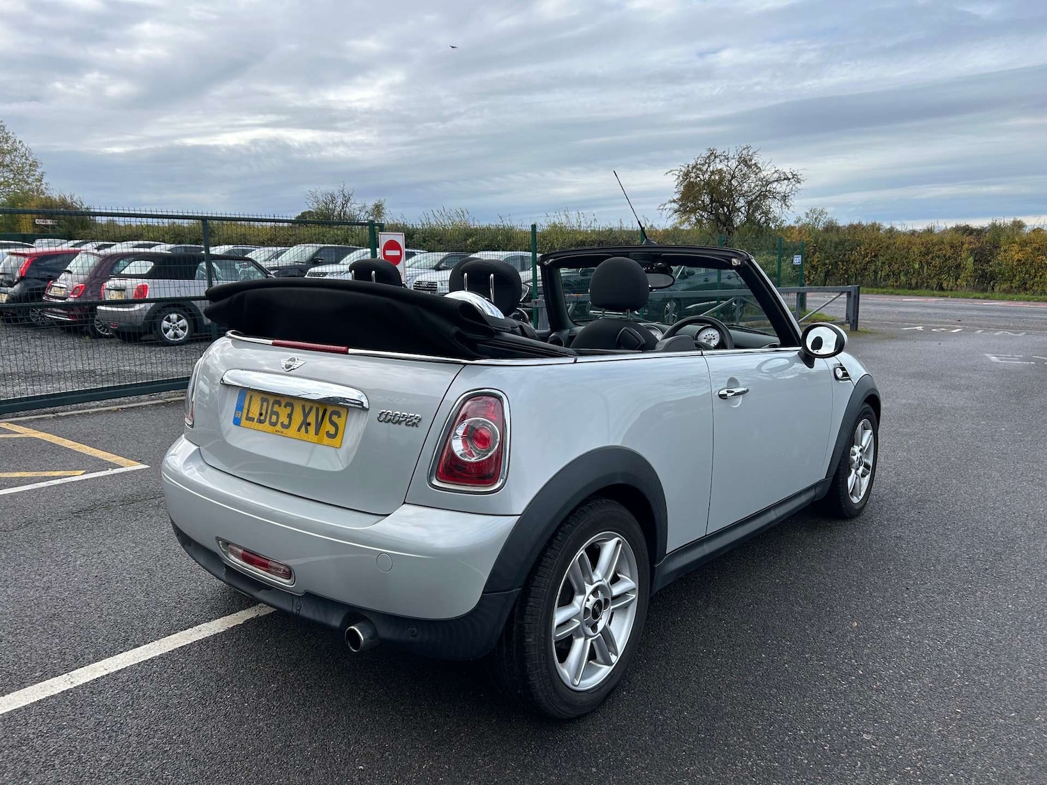 Used MINI Convertible 2014 for sale - 76352633: Photo 8