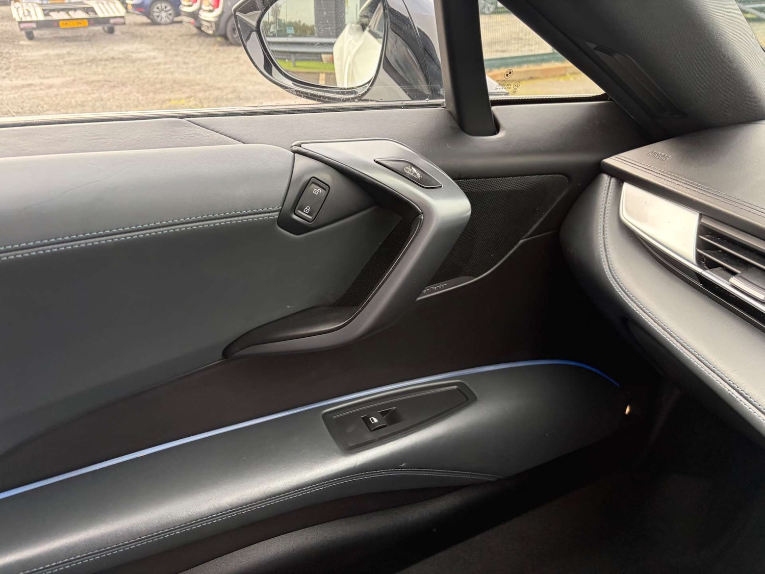 Used BMW i8 2017 for sale - 77434679: Photo 12