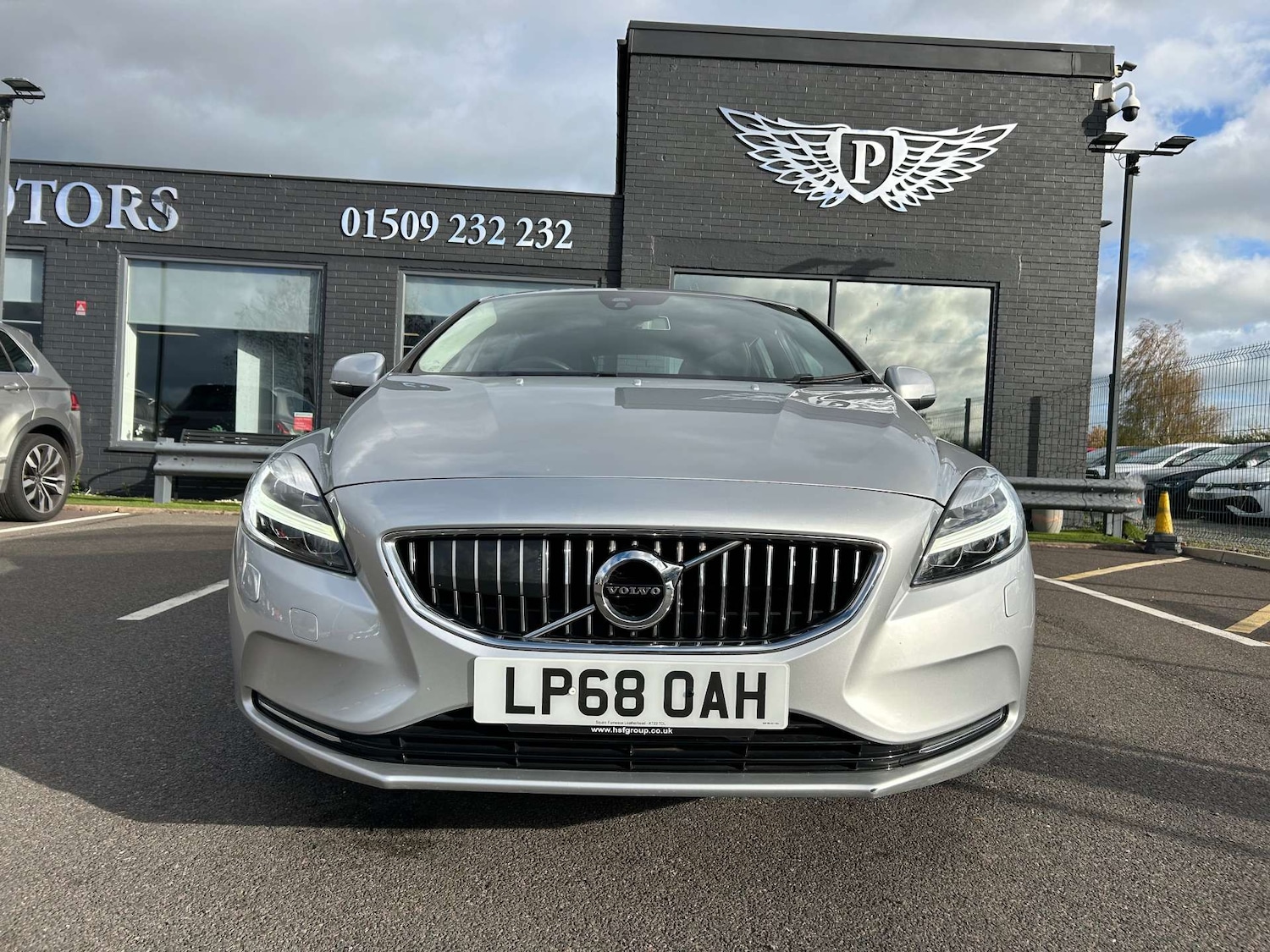 Used Volvo V40 2018 for sale - 77022553: Photo 3