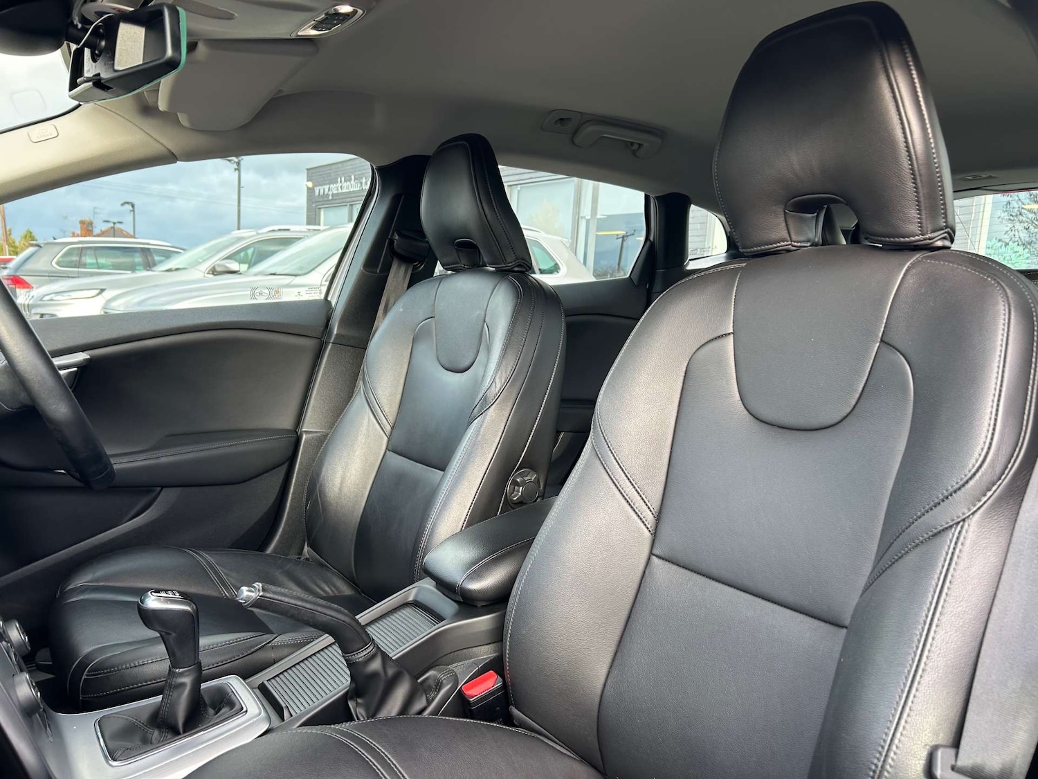 Used Volvo V40 2018 for sale - 77022553: Photo 53