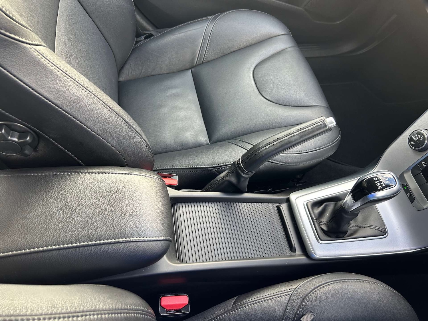 Used Volvo V40 2018 for sale - 77022553: Photo 61