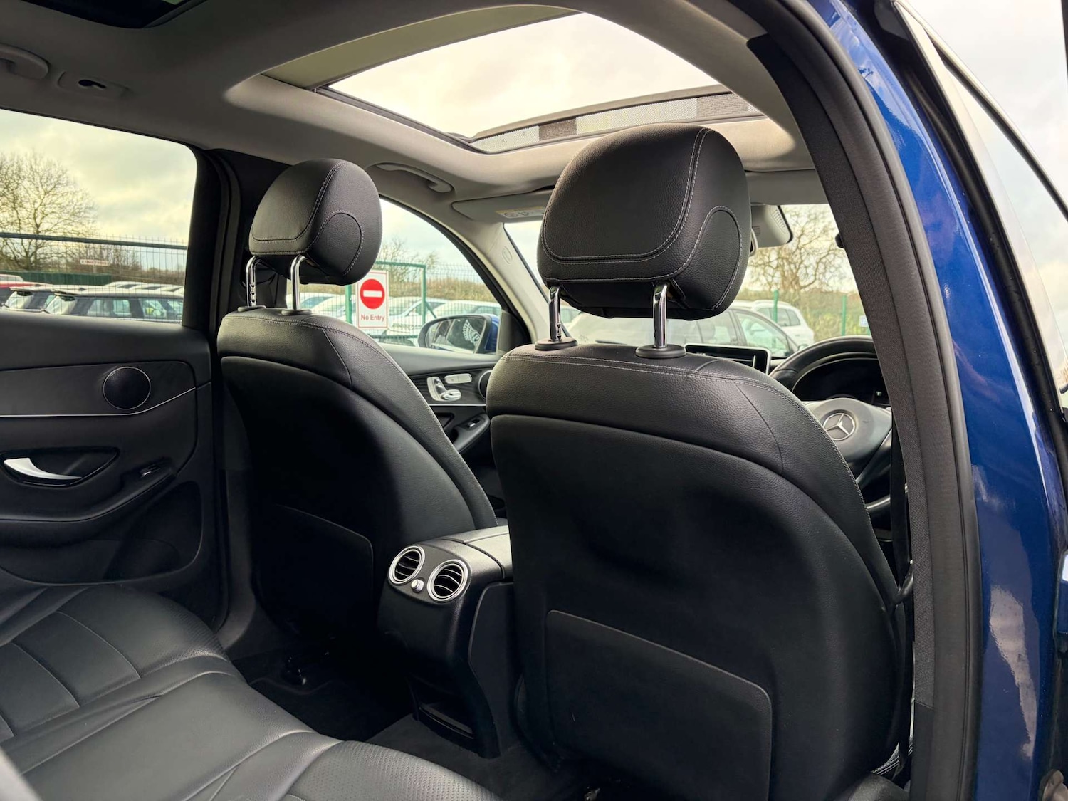 Used Mercedes-Benz GLC 2018 for sale - 77378434: Photo 31