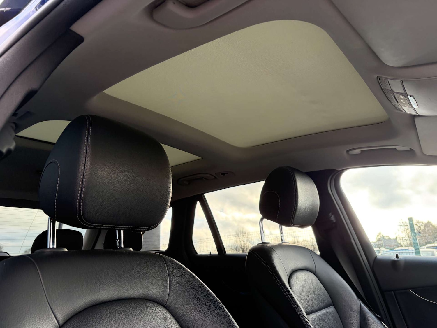 Used Mercedes-Benz GLC 2018 for sale - 77378434: Photo 44