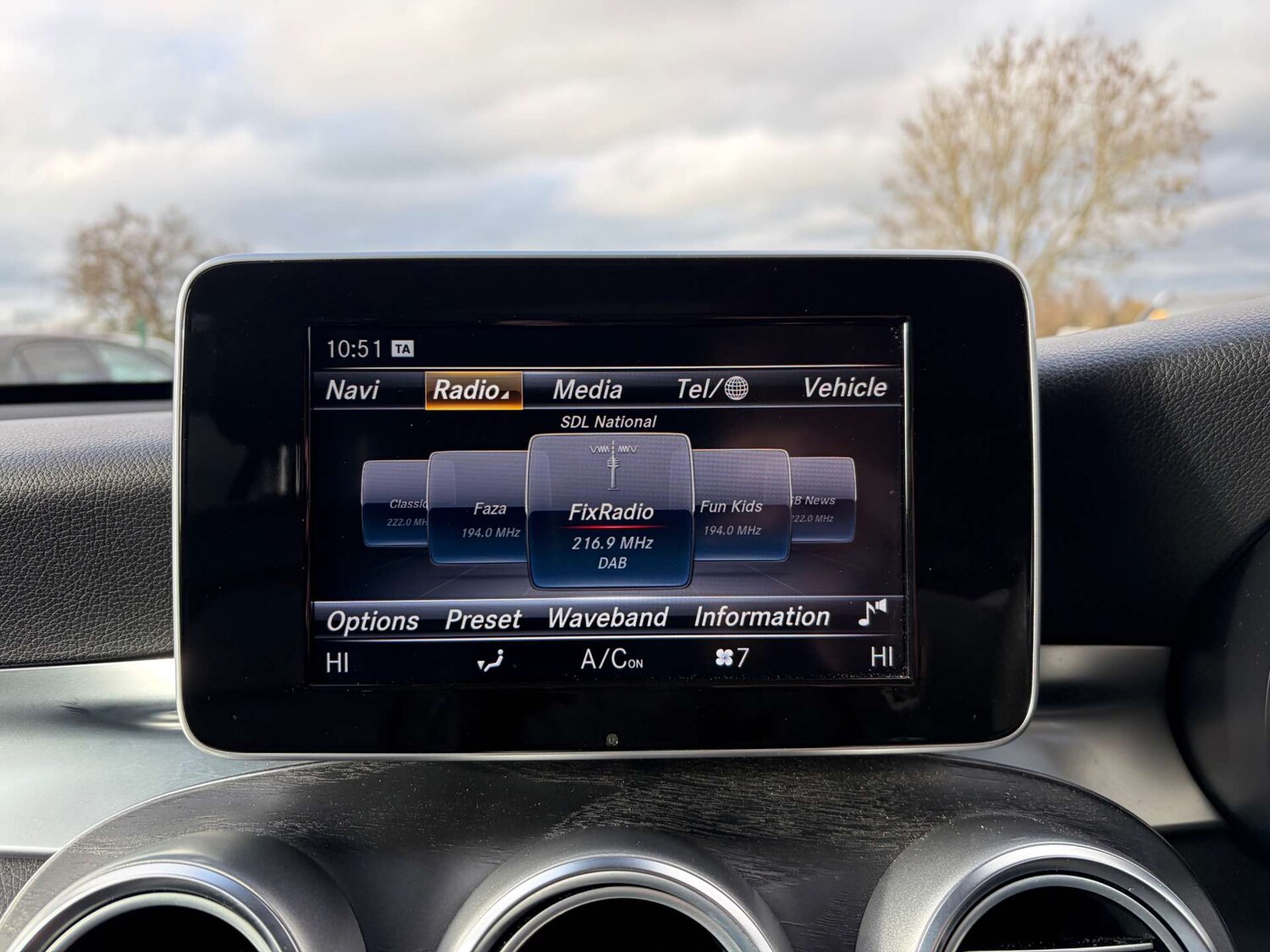 Used Mercedes-Benz GLC 2018 for sale - 77378434: Photo 61