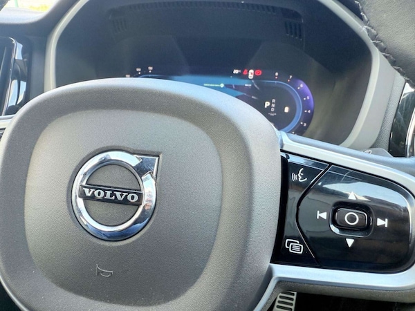 Used Volvo XC60 2021 for sale - 75725948: Photo 35
