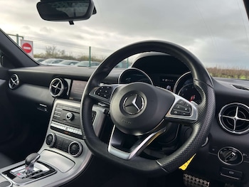 Used Mercedes-Benz SLC 2019 for sale - 76558356: Photo