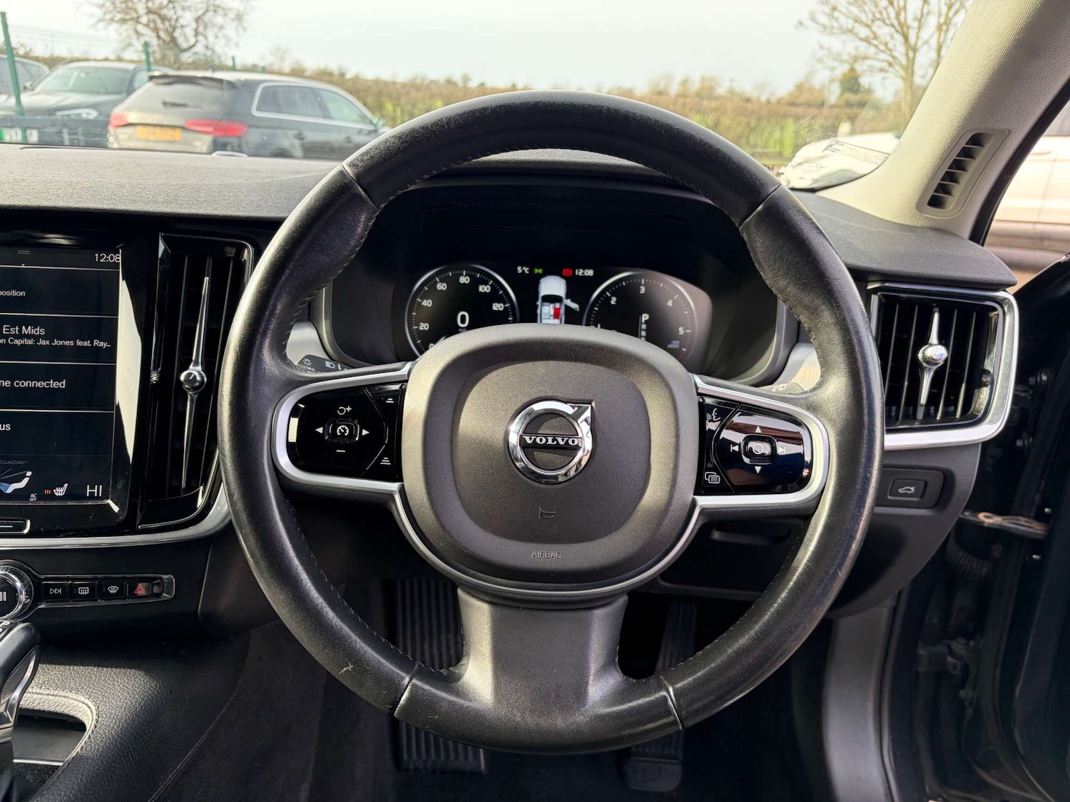 Used Volvo V90 2018 for sale - 77423736: Photo 43