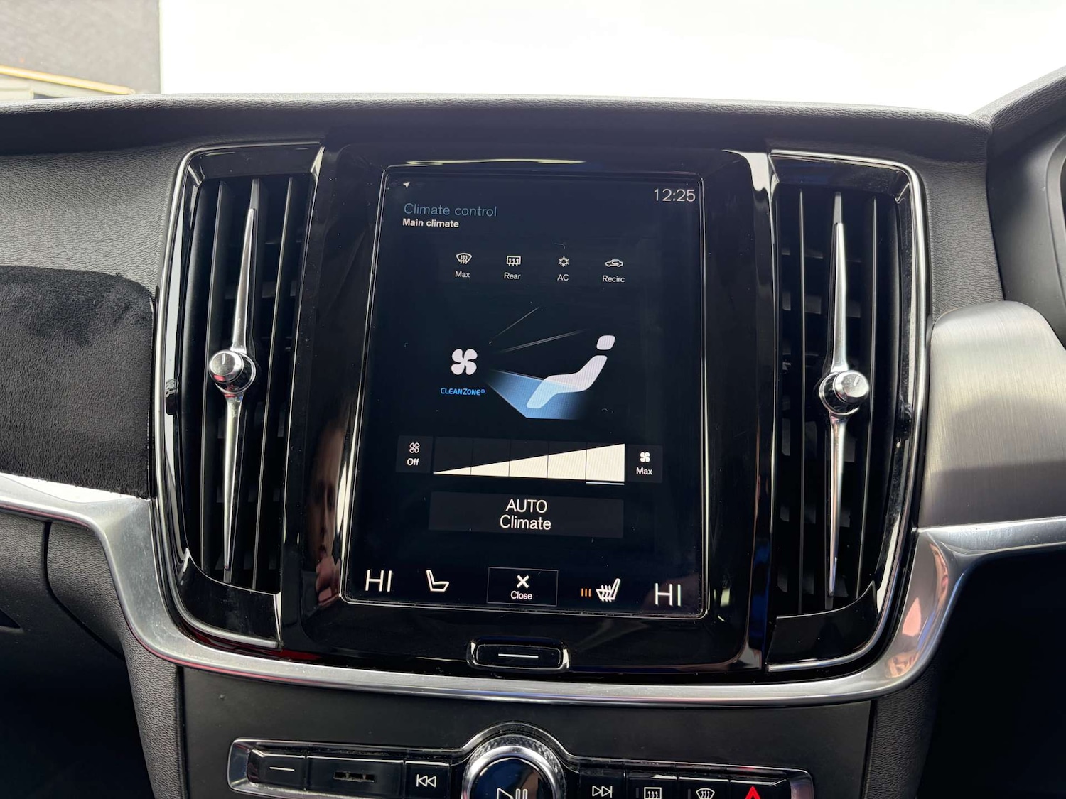 Used Volvo V90 2018 for sale - 77423736: Photo 57