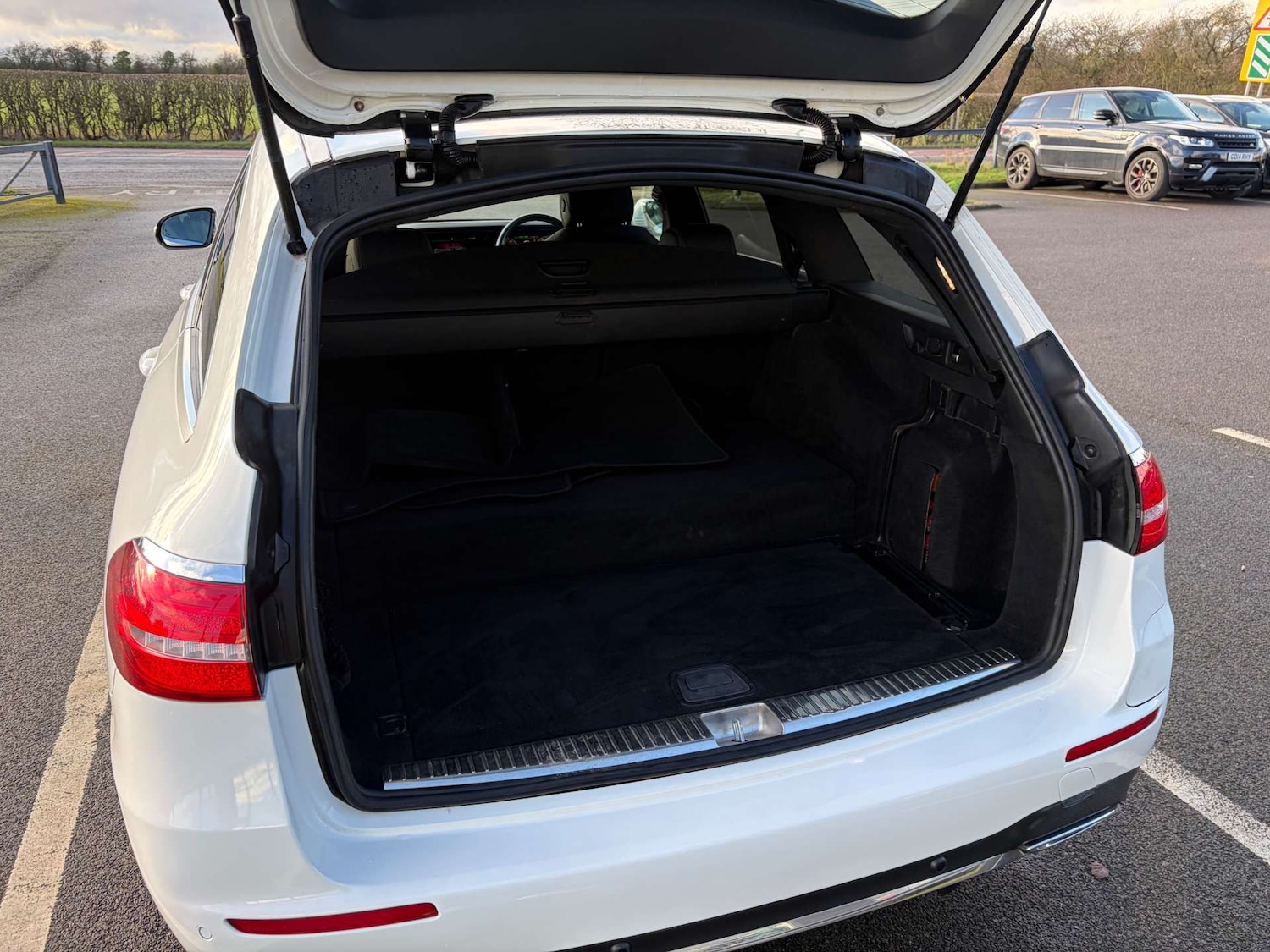 Used Mercedes-Benz E Class 2020 for sale - 77313760: Photo 26