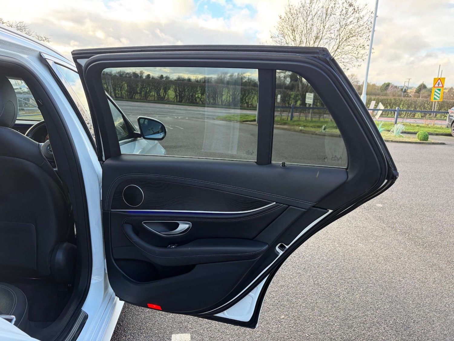 Used Mercedes-Benz E Class 2020 for sale - 77313760: Photo 29