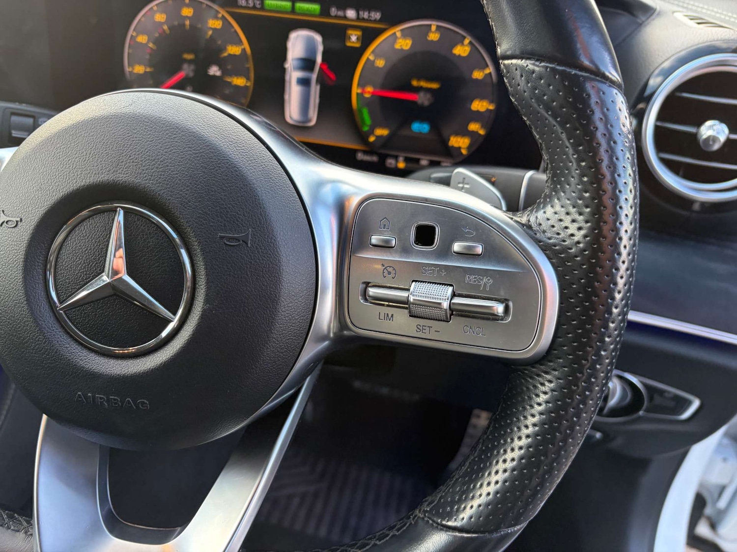 Used Mercedes-Benz E Class 2020 for sale - 77313760: Photo 46