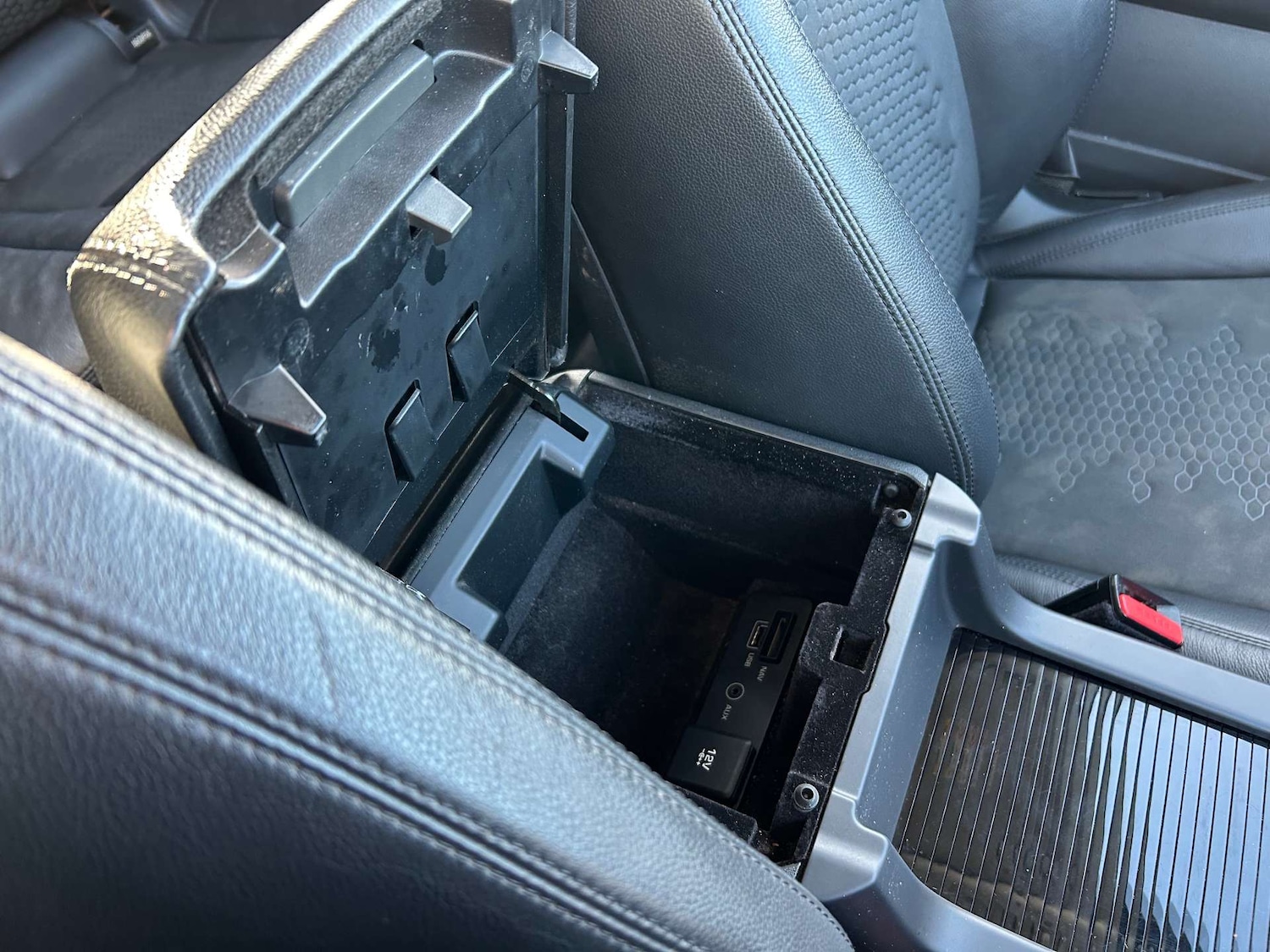 Used Land Rover Discovery Sport 2019 for sale - 76416849: Photo 49