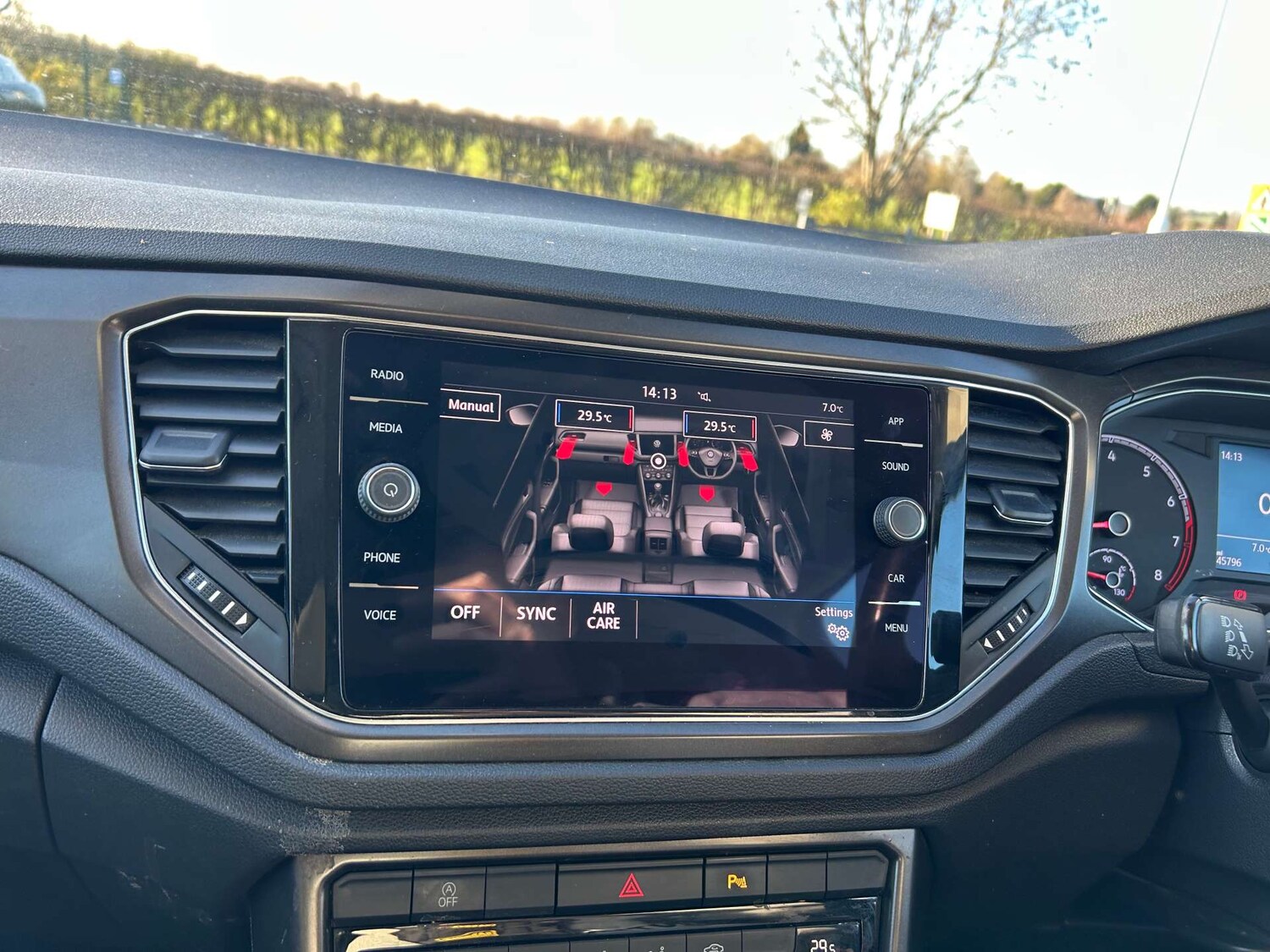 Used Volkswagen T-Roc 2019 for sale - 76352654: Photo 39