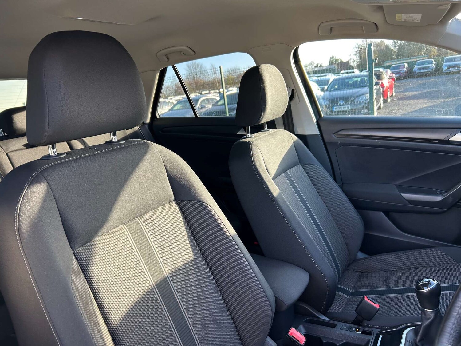 Used Volkswagen T-Roc 2019 for sale - 76352654: Photo 50