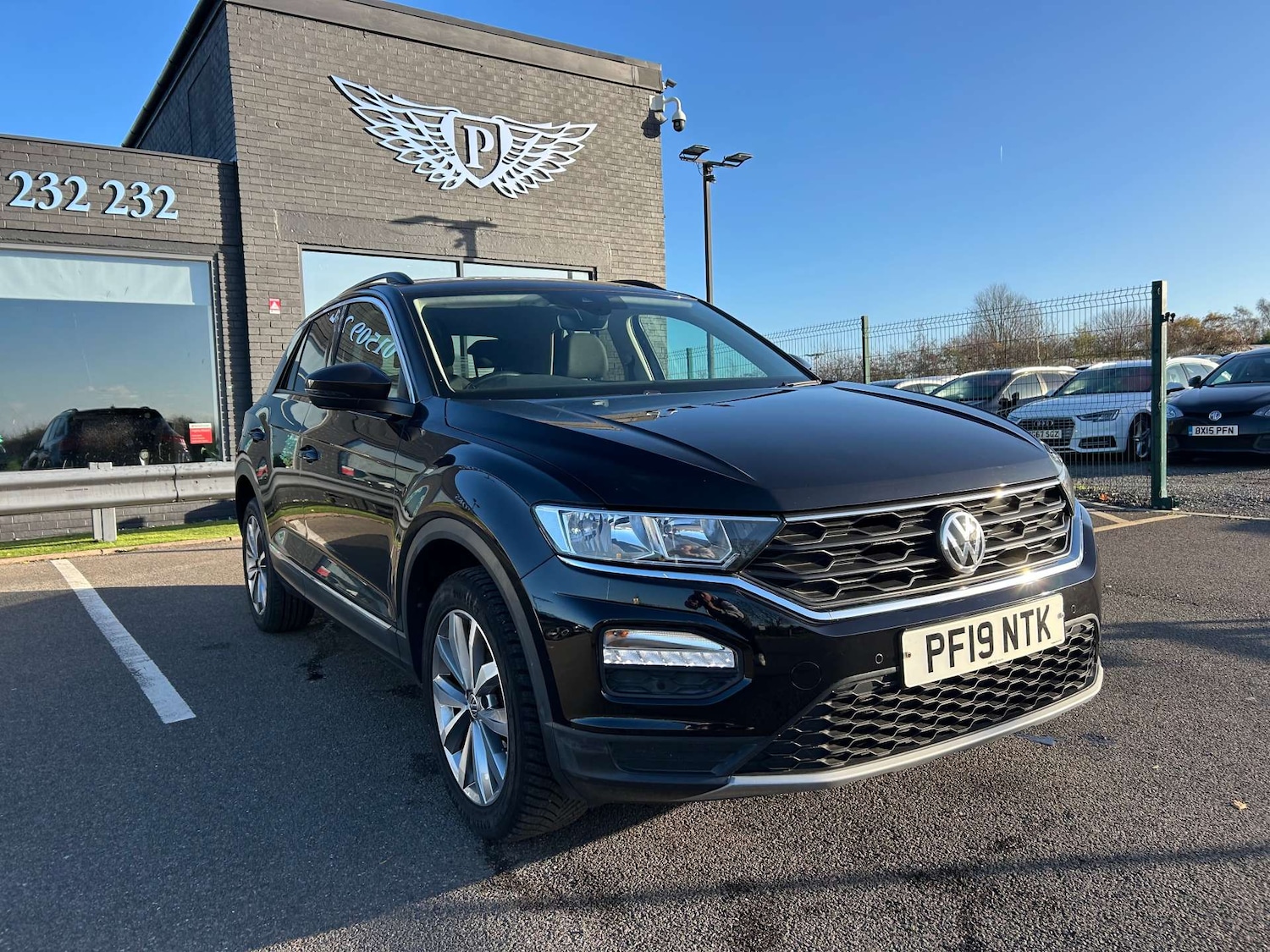 Used Volkswagen T-Roc 2019 for sale - 76352654: Photo 57