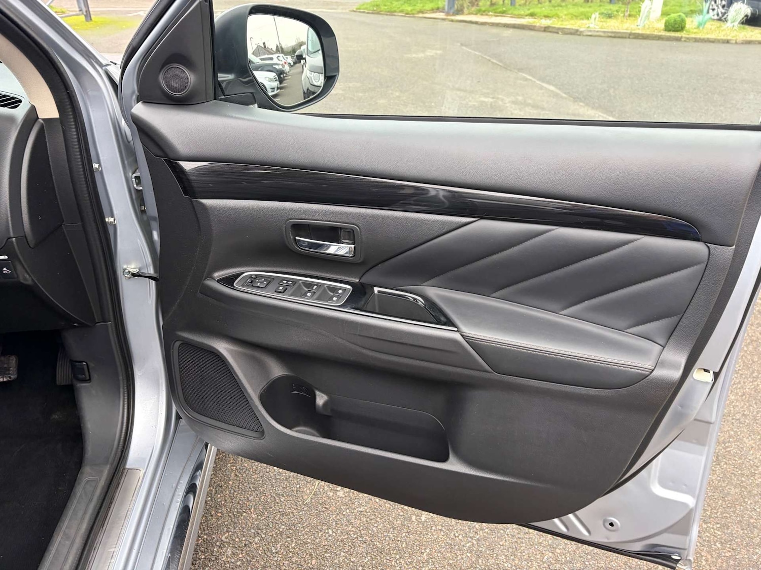 Used Mitsubishi Outlander 2018 for sale - 77033654: Photo 37