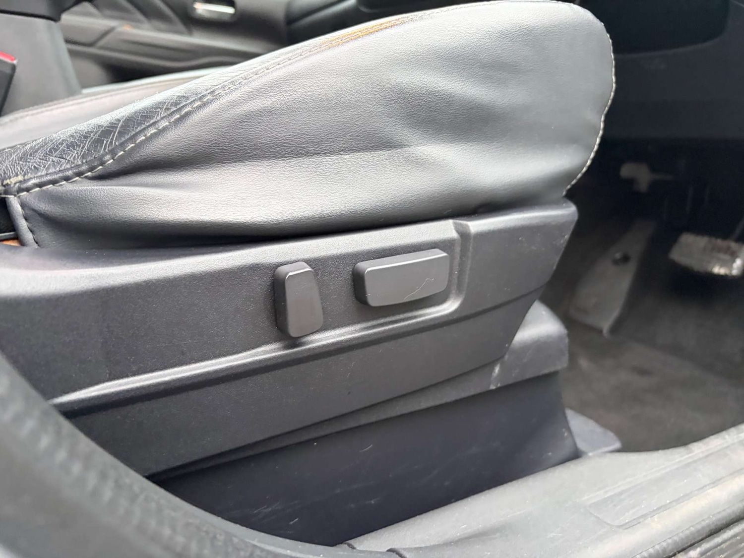 Used Mitsubishi Outlander 2018 for sale - 77033654: Photo 41