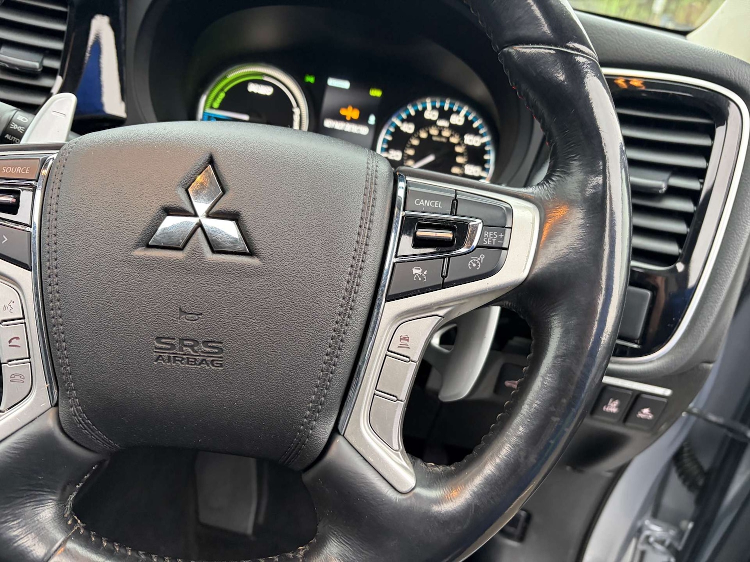 Used Mitsubishi Outlander 2018 for sale - 77033654: Photo 48