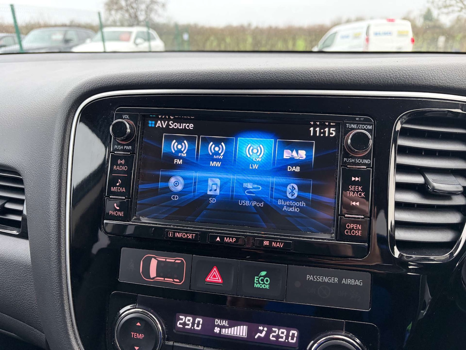 Used Mitsubishi Outlander 2018 for sale - 77033654: Photo 56