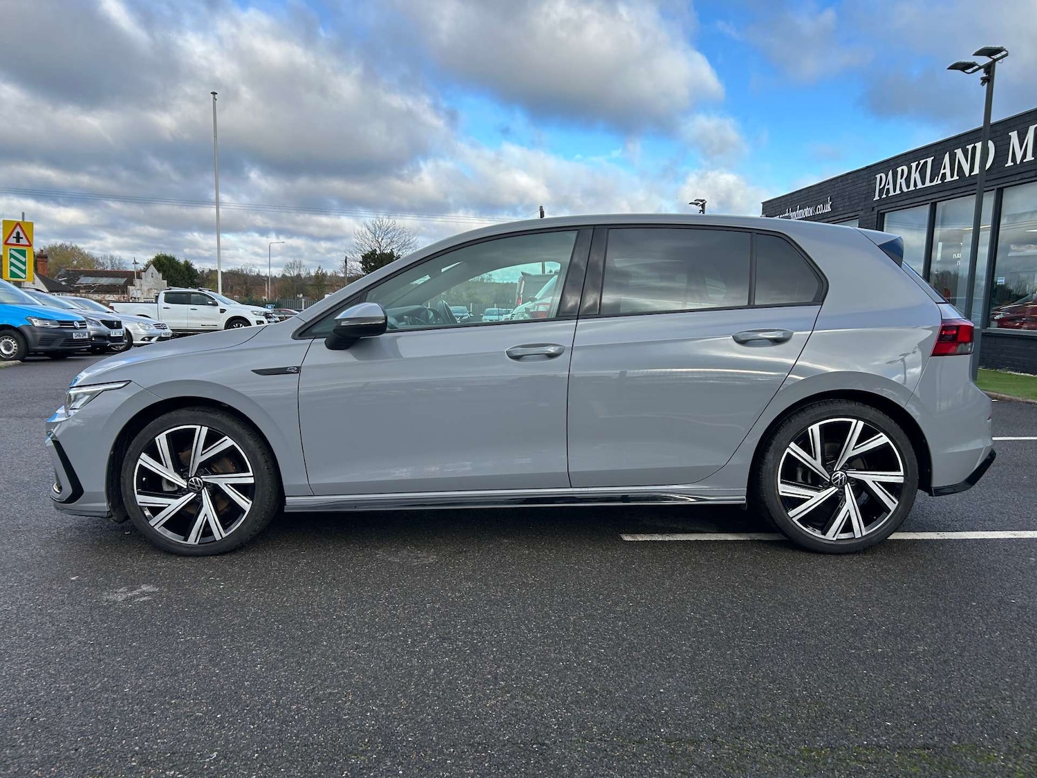 Used Volkswagen Golf 2021 for sale - 77643200: Photo 5