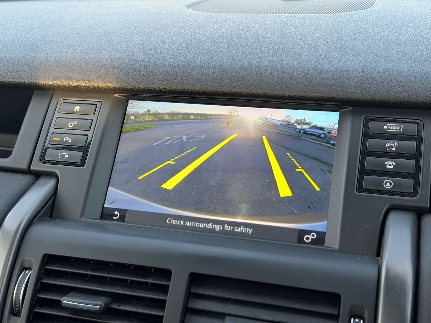 Used Land Rover Discovery Sport 2019 for sale - 76404404: Photo 13