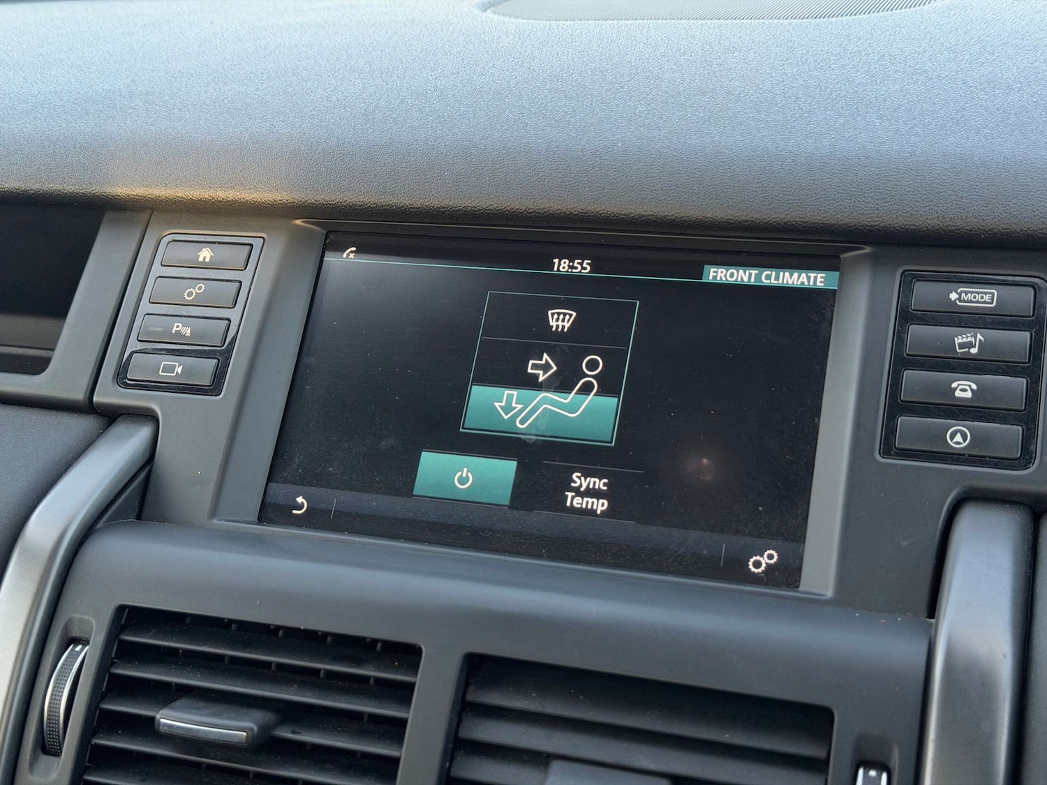 Used Land Rover Discovery Sport 2019 for sale - 76404404: Photo 14